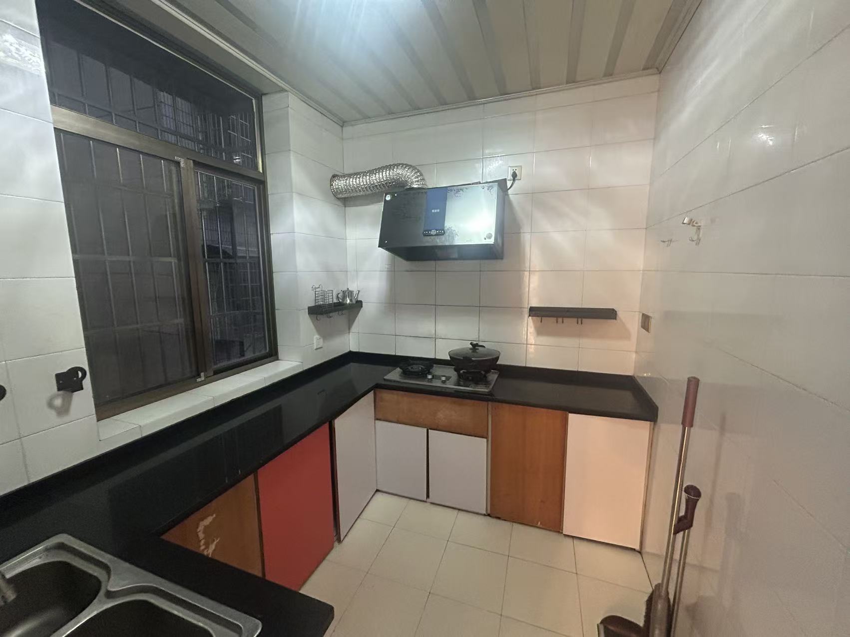 龙光桥镇建筑工程公司宿舍  3室2厅22卫    35.8万室内图