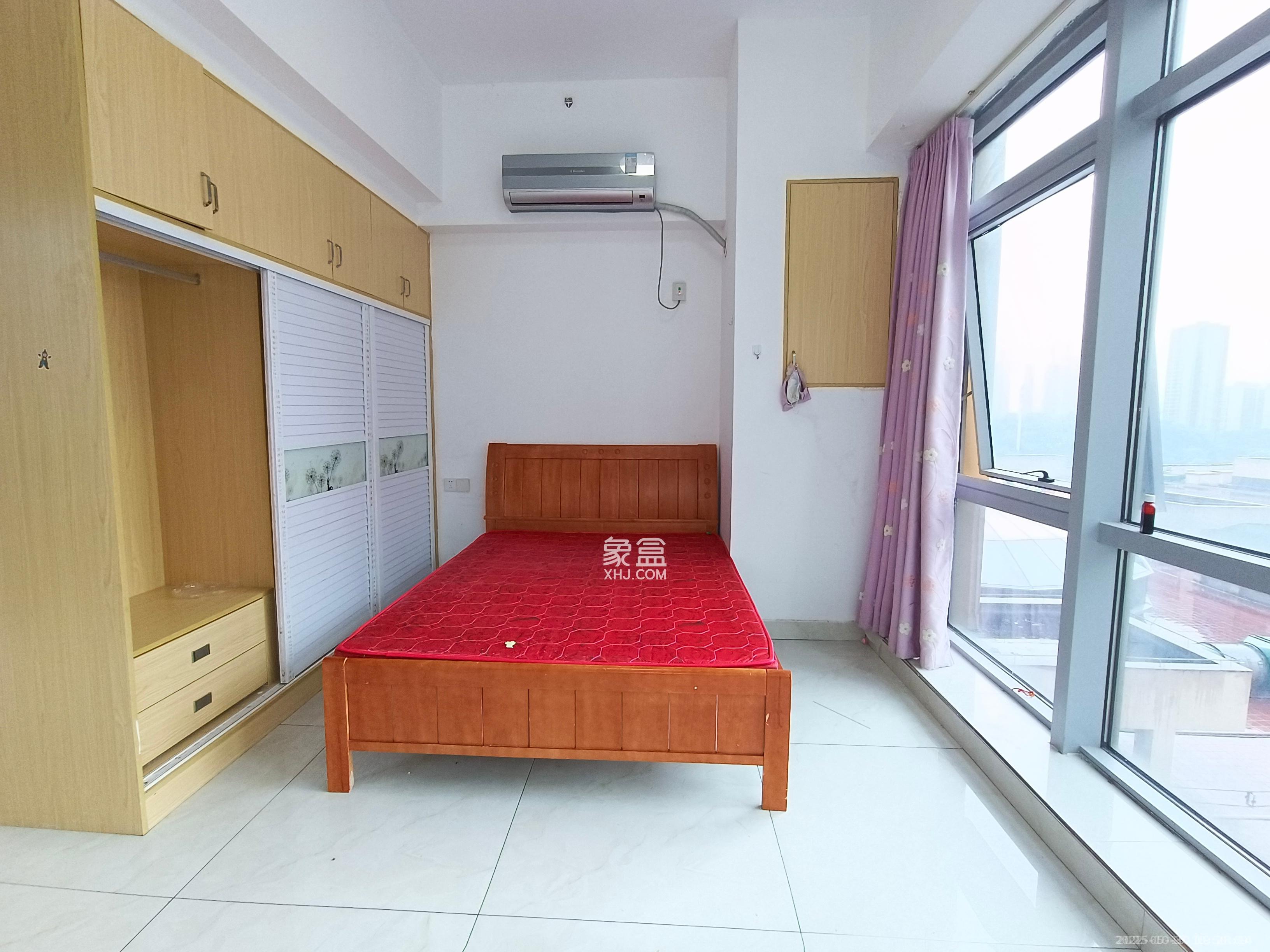 奥克斯缔壹城  1室1厅1卫    1500.0元/月 奥克斯缔壹城  1室1厅1卫    1500.0元/月室内图1