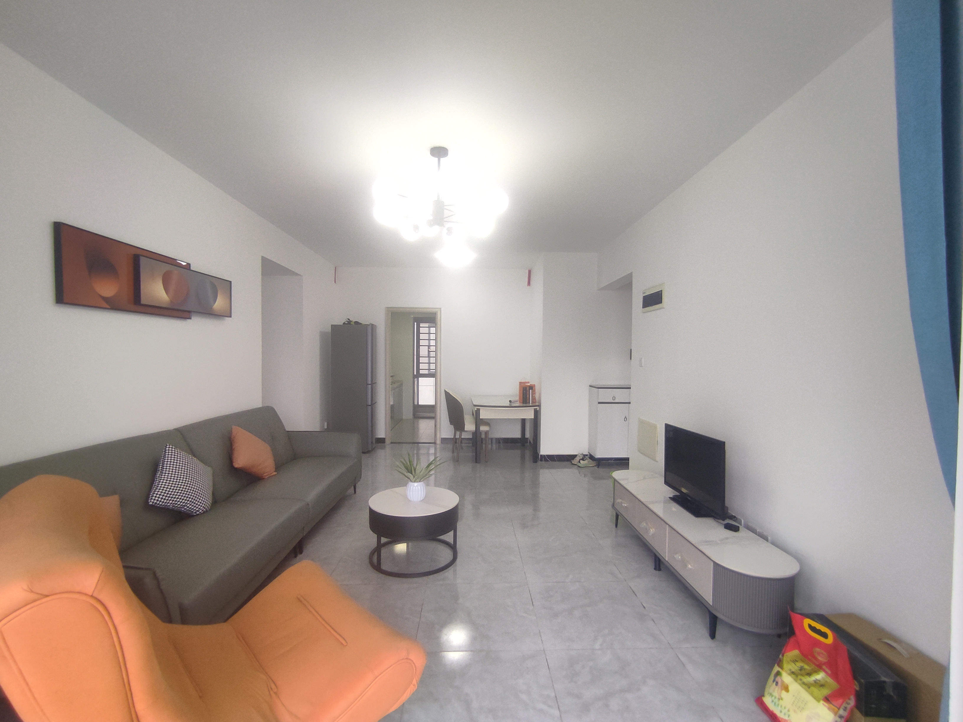 坡博家园四区  4室2厅2卫    3500.0元/月 坡博家园四区  4室2厅2卫    3500.0元/月室内图