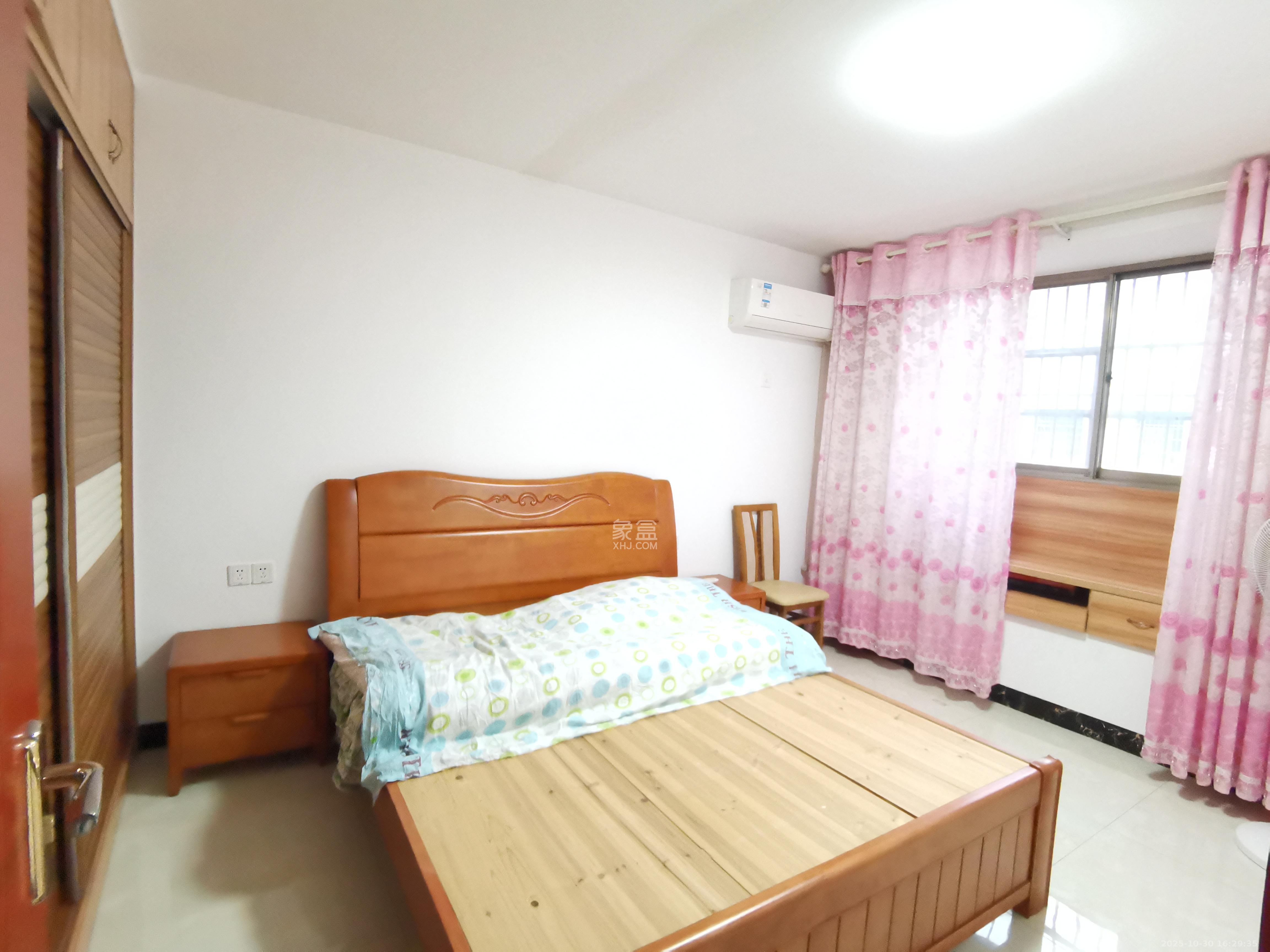 三城花苑（一，二，三期）  2室2厅1卫    1000.0元/月室内图