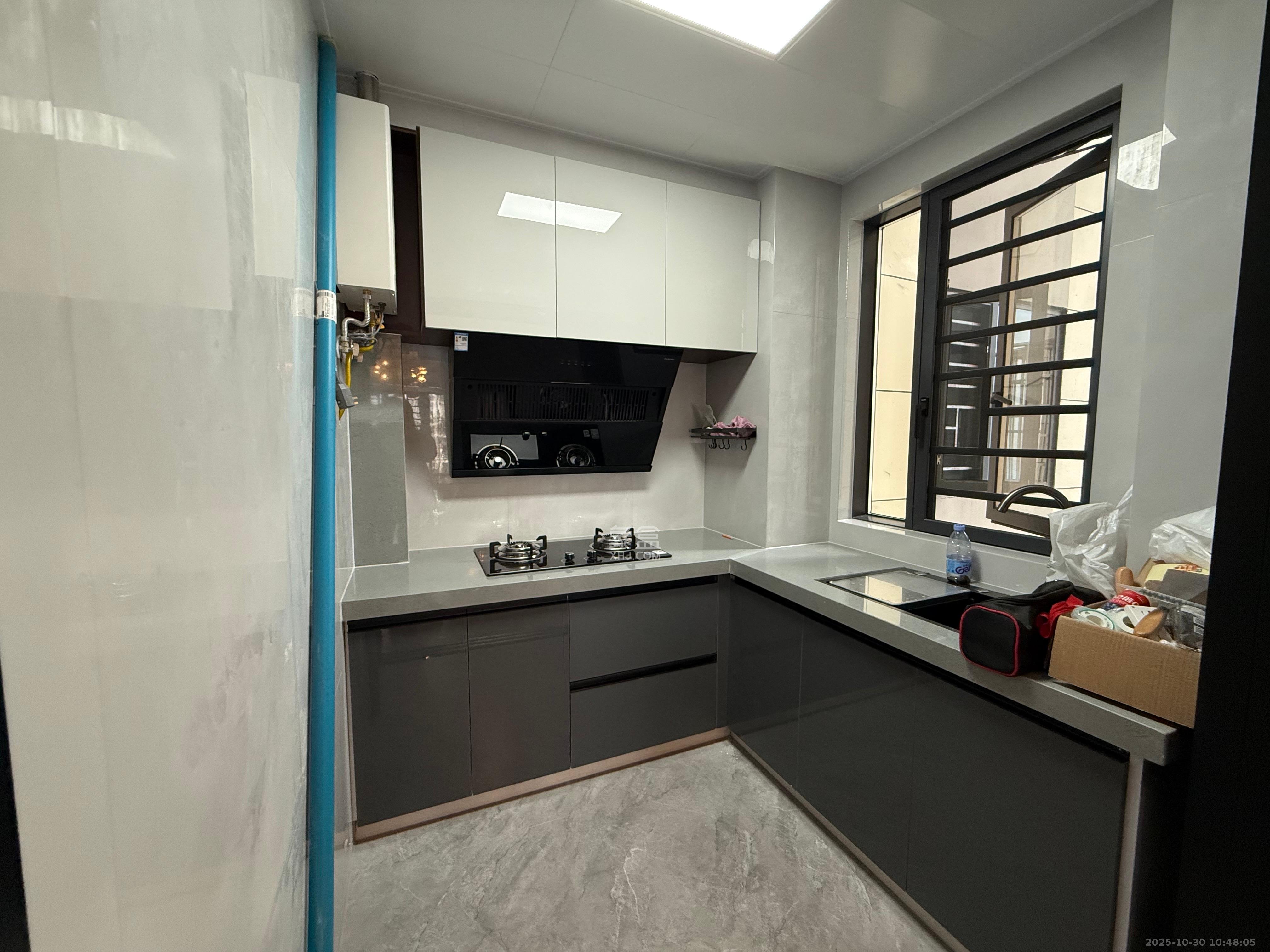 和景家园二期  2室1厅1卫    2600.0元/月 和景家园二期  2室1厅1卫    2600.0元/月室内图