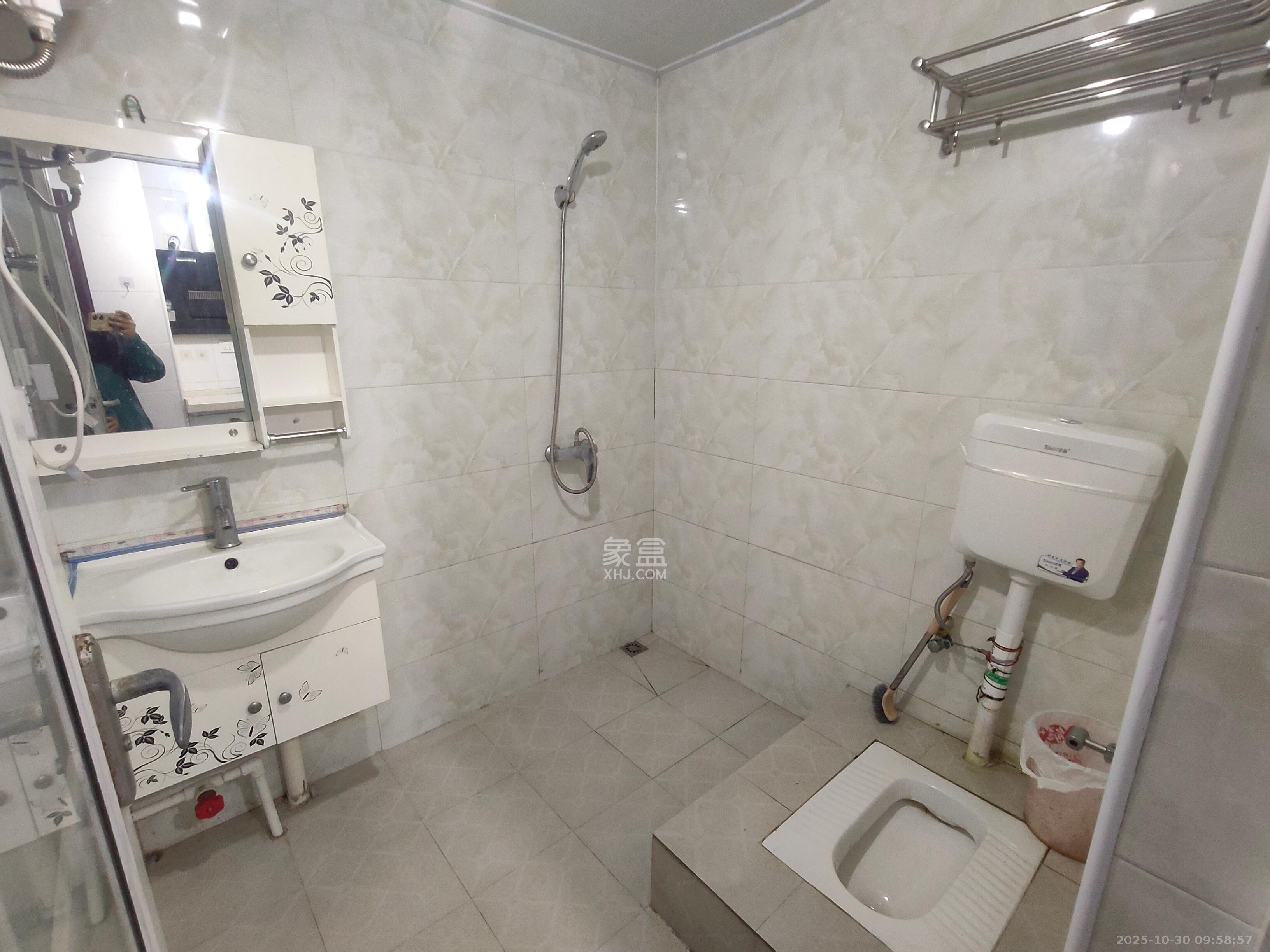 钰龙天下二期(钰龙佳园) 1室1厅1卫 1000.0元/月 钰龙天下二期(钰龙佳园) 1室1厅1卫 1000.0元/月室内图