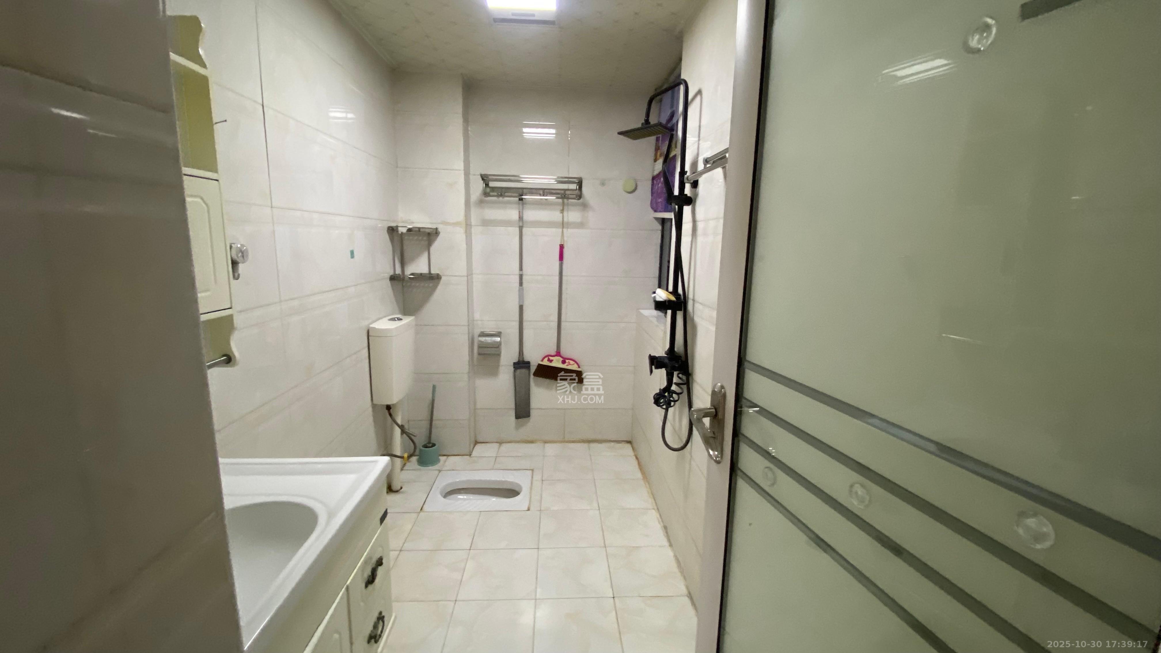 东城港  3室2厅1卫    2600.0元/月室内图