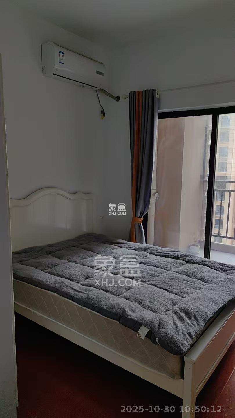 长燃新奥佳园  3室2厅2卫    2300.0元/月 长燃新奥佳园  3室2厅2卫    2300.0元/月室内图