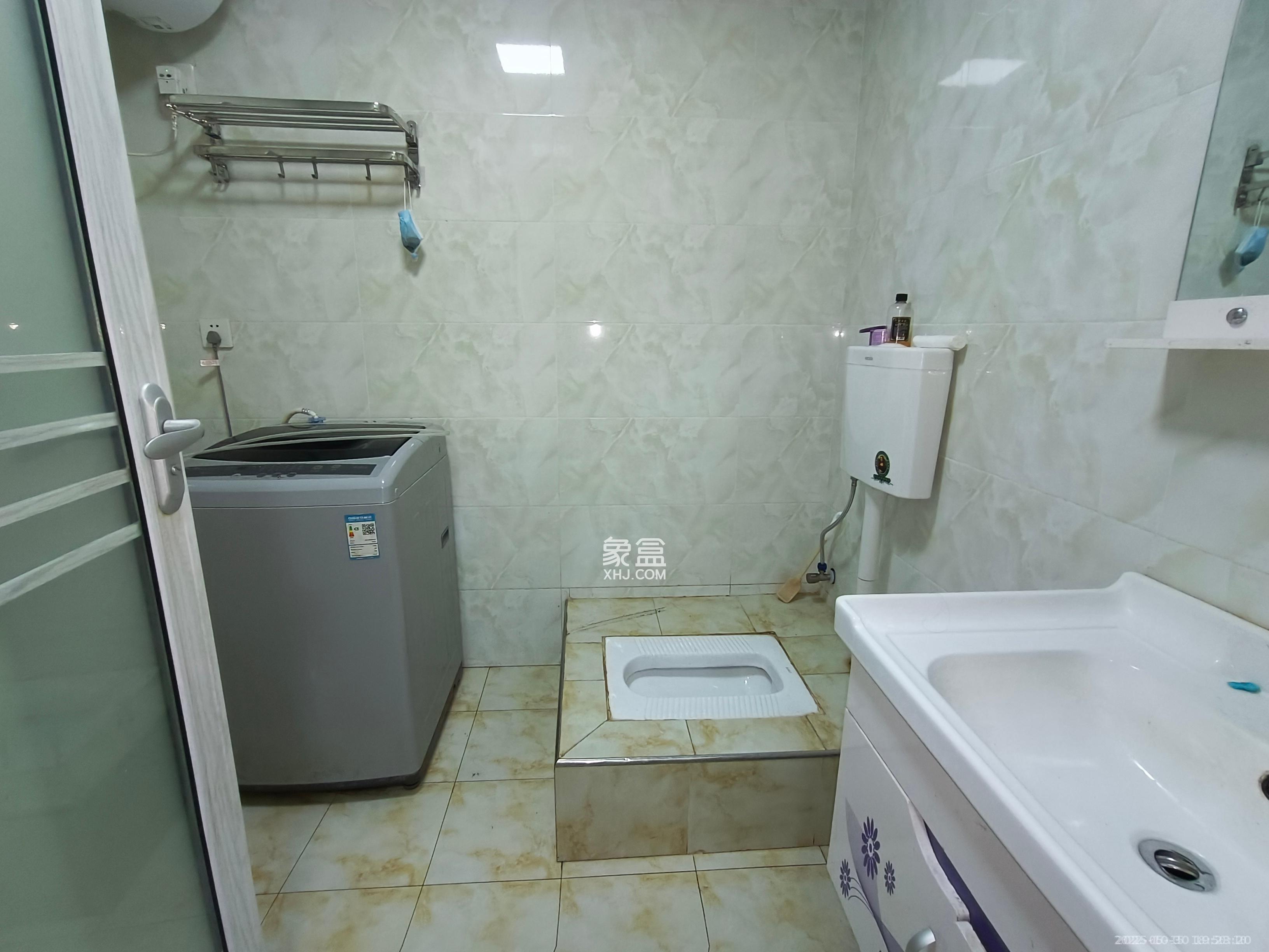 奥克斯缔壹城  1室1厅1卫    1500.0元/月 奥克斯缔壹城  1室1厅1卫    1500.0元/月室内图