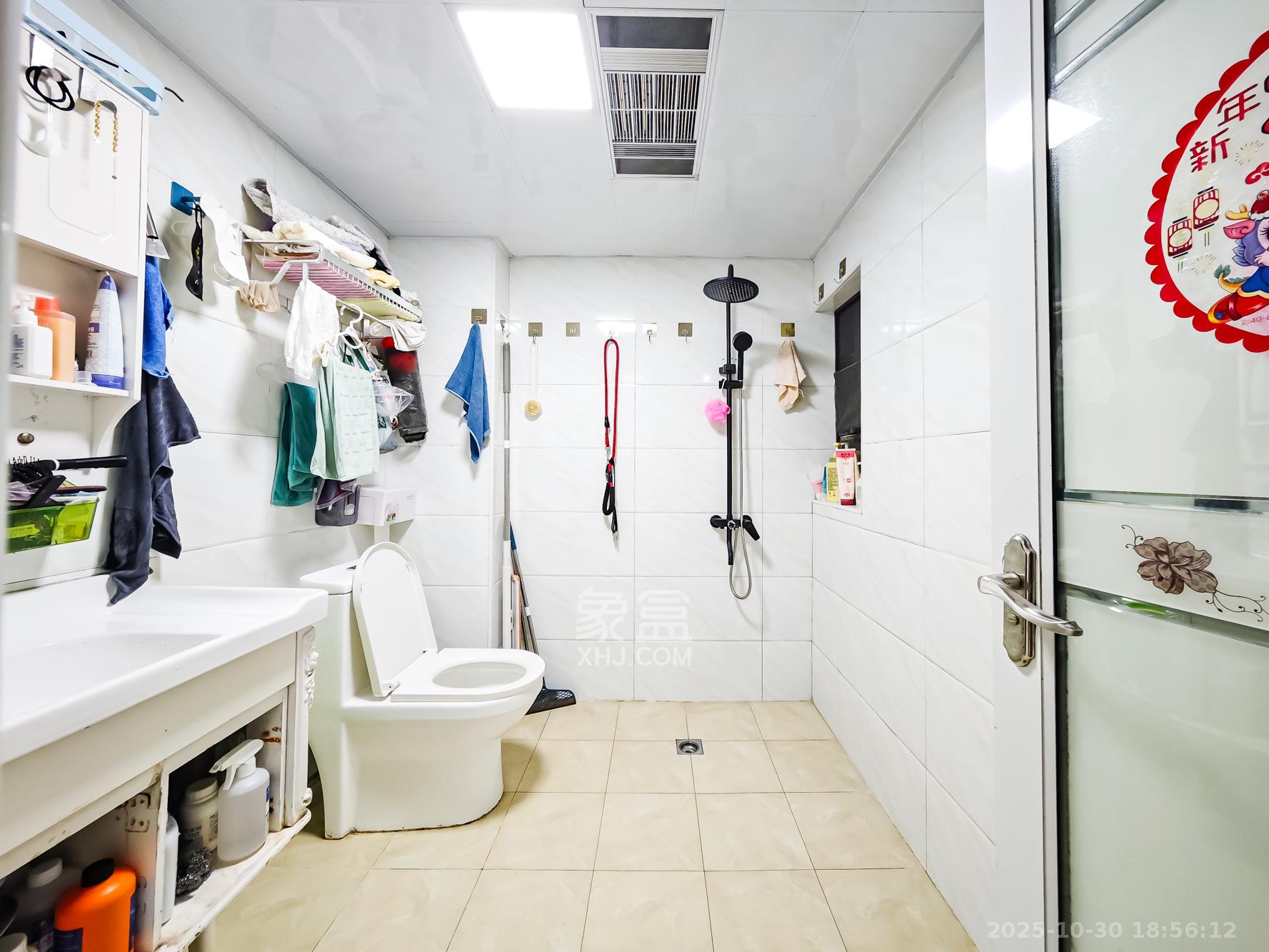 山语城二期  2室2厅1卫    55.0万卫生间