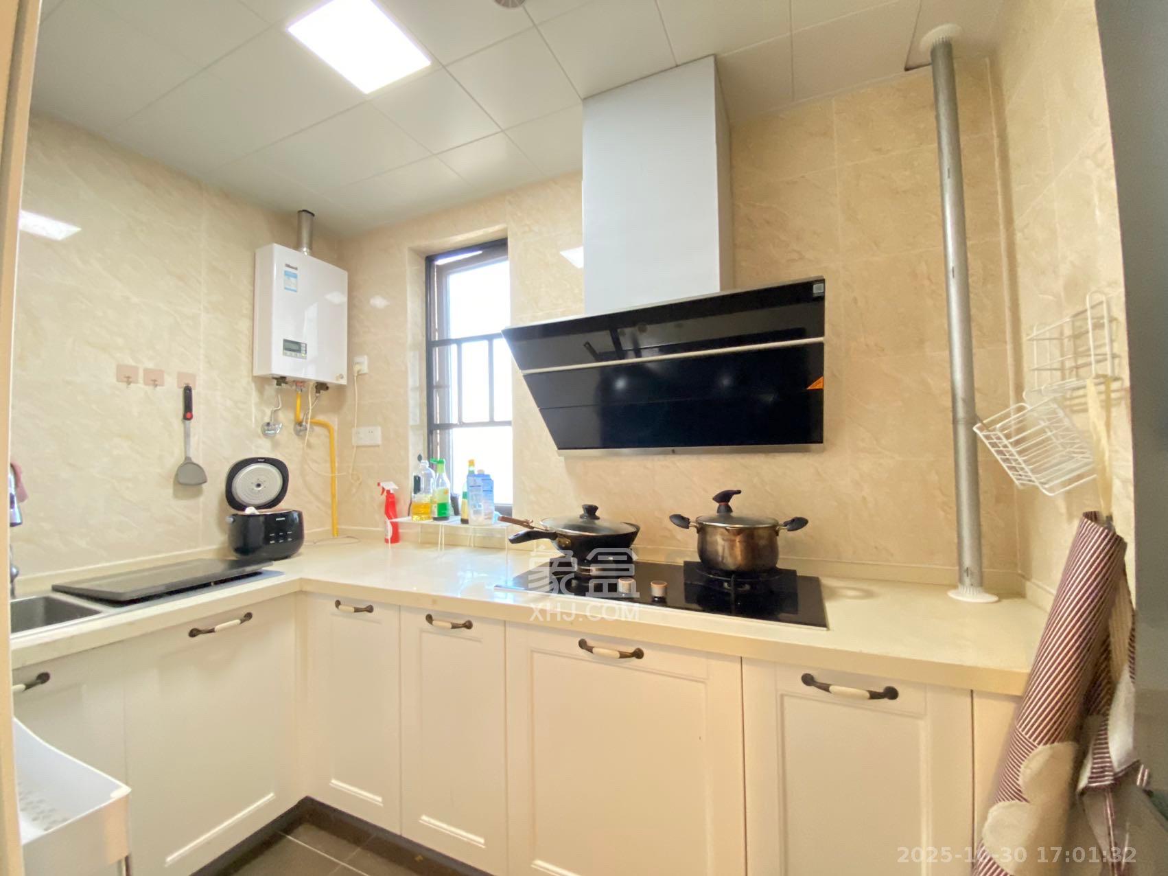 万科魅力之城观澜里  3室2厅1卫    3000.0元/月室内图