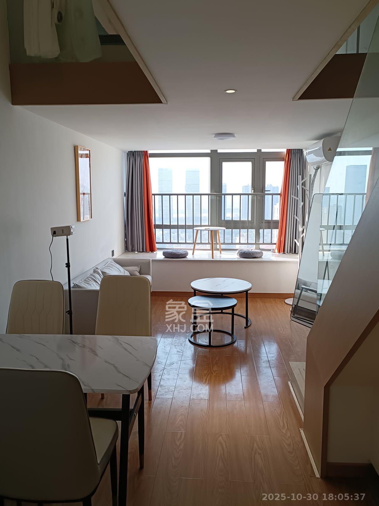 阳光城檀悦  2室1厅1卫    2400.0元/月室内图