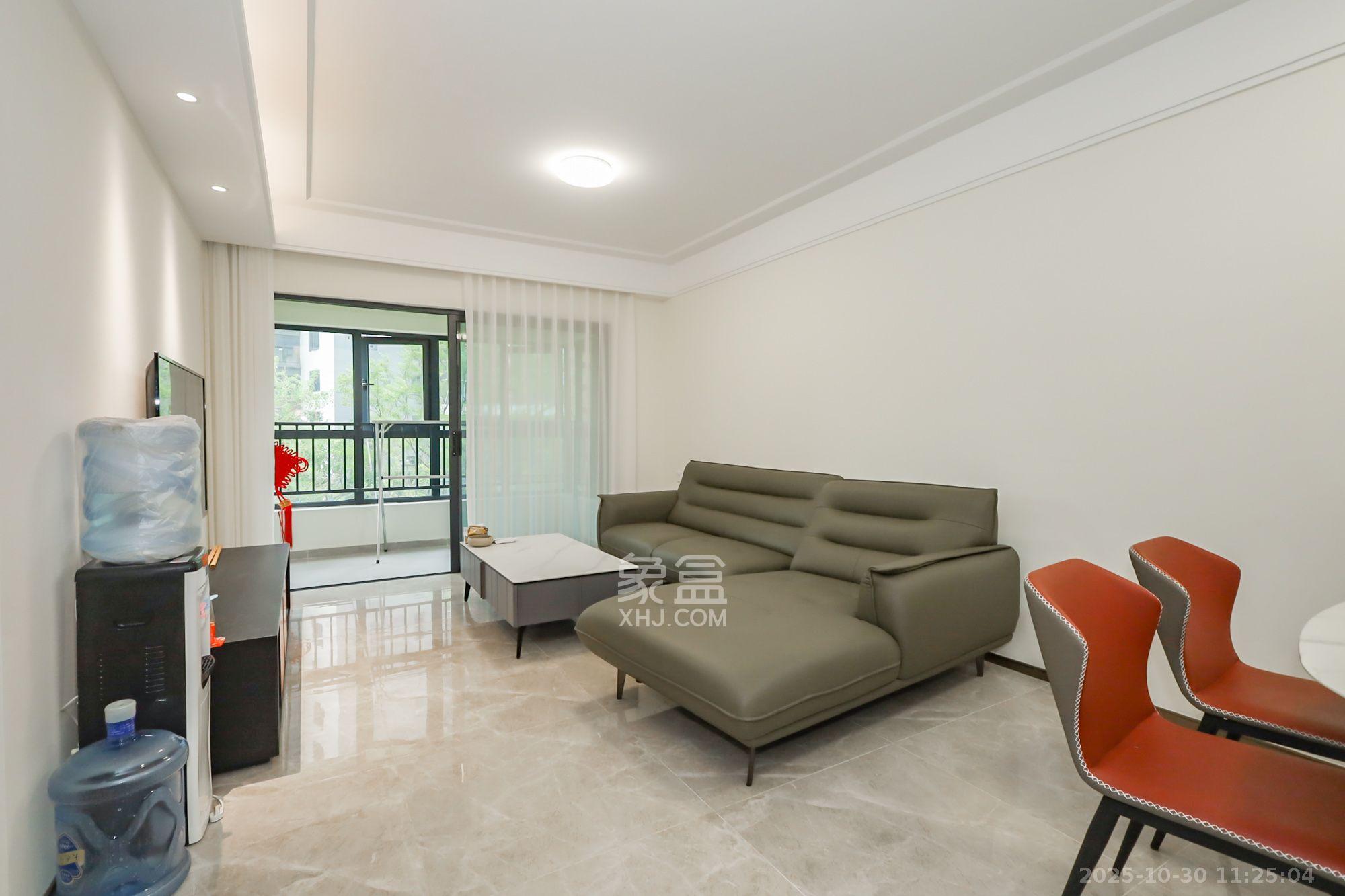 滨江府1913  4室2厅2卫    4000.0元/月室内图