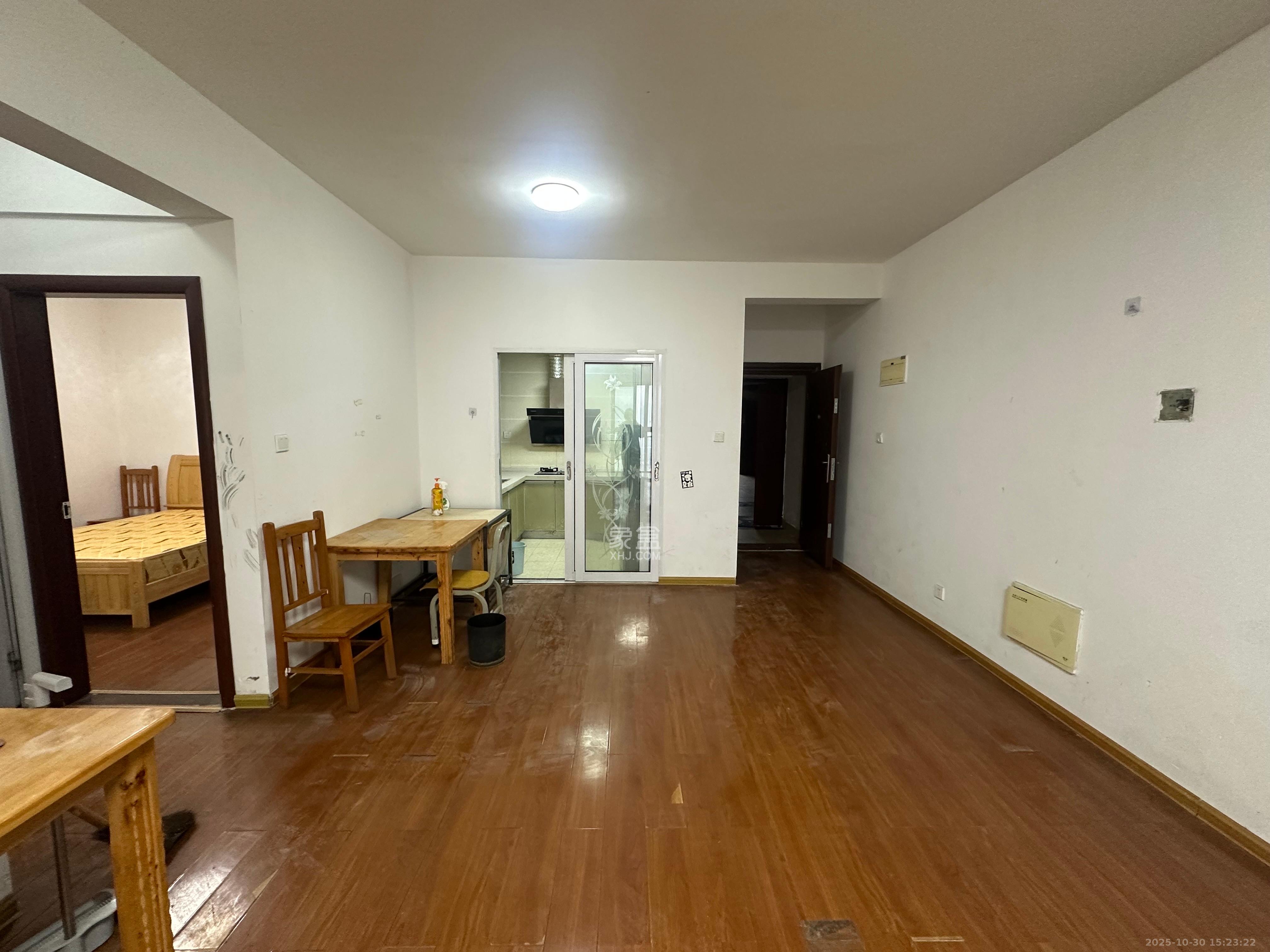 江山帝景雅典 2室2厅1卫 1800.0元/月 江山帝景雅典 2室2厅1卫 1800.0元/月室内图