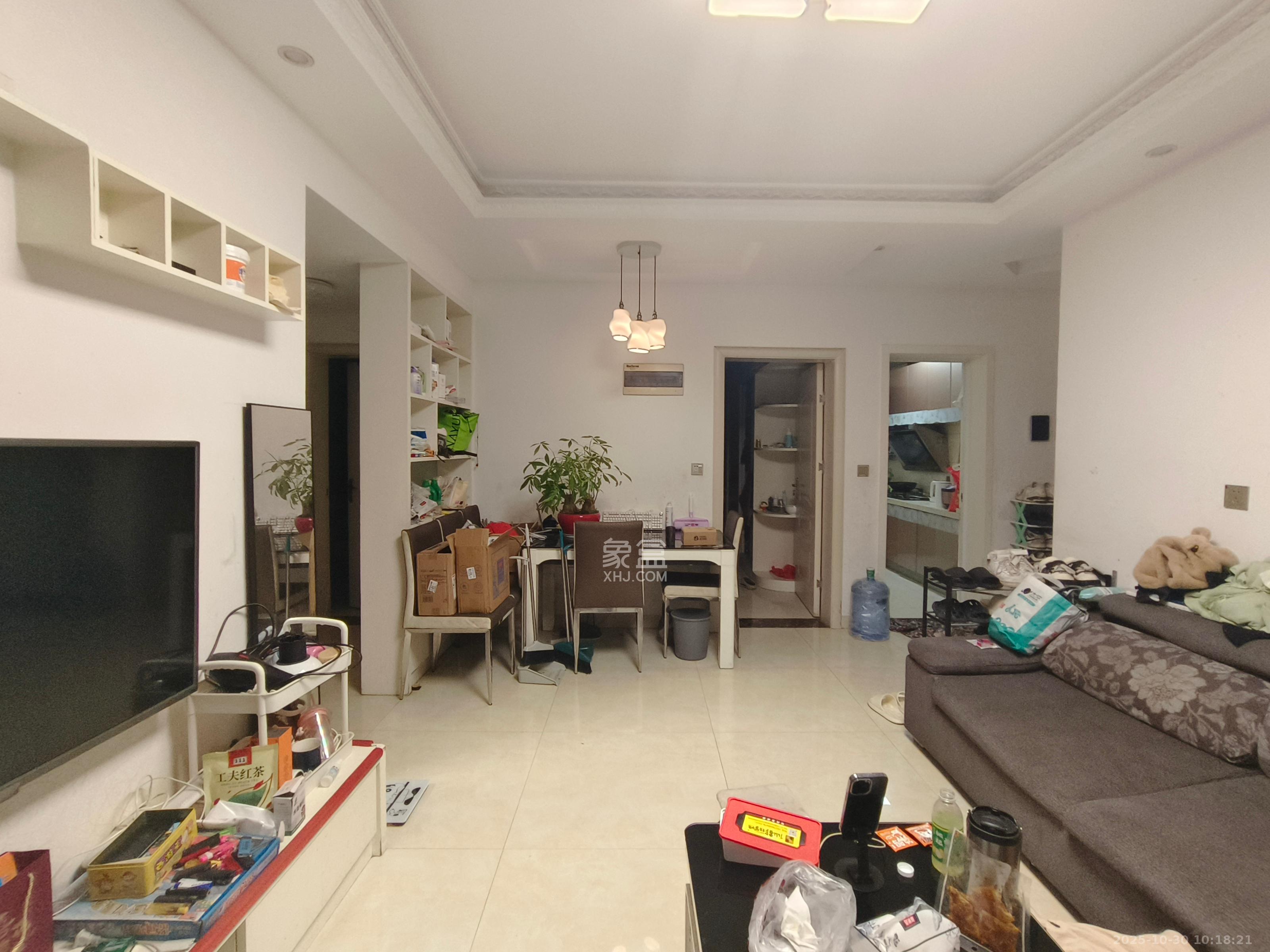 荣盛花语馨苑  3室1厅0卫    2500.0元/月 荣盛花语馨苑  3室1厅0卫    2500.0元/月室内图