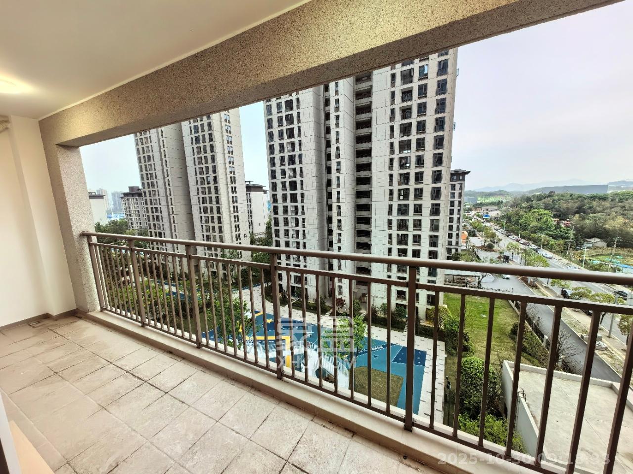 阳光城翡丽云邸  3室2厅2卫    2200.0元/月 阳光城翡丽云邸  3室2厅2卫    2200.0元/月室内图