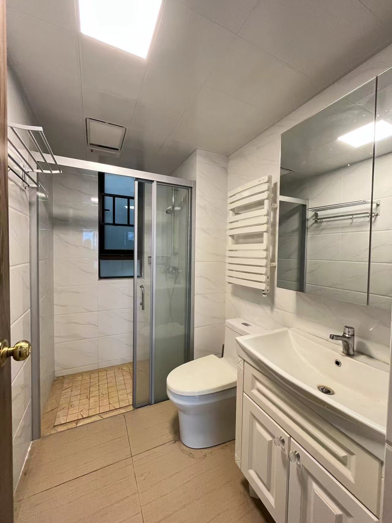 华耀碧桂园十里江湾誉峯  3室0厅0卫    2500.0元/月室内图