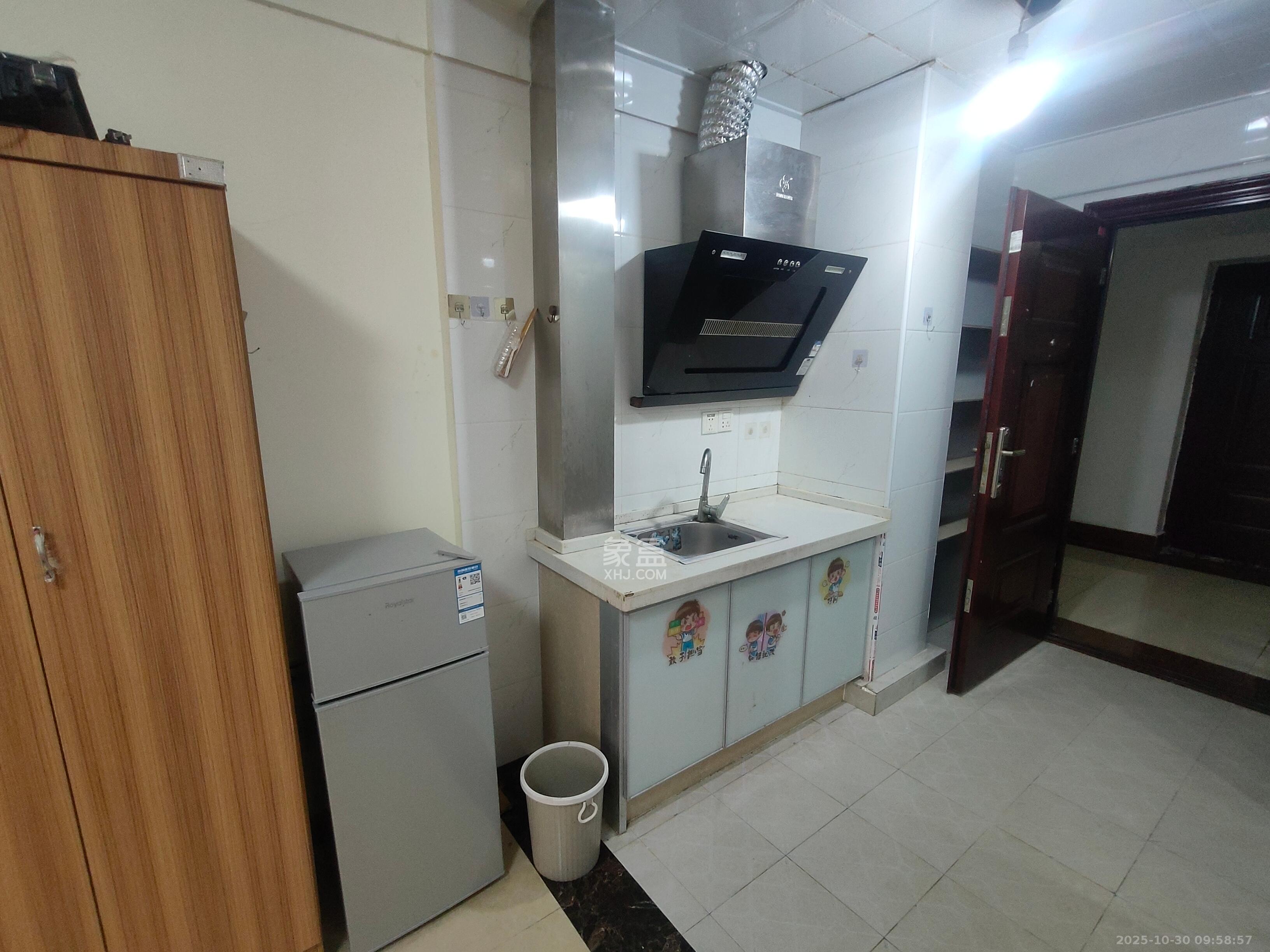 钰龙天下二期(钰龙佳园) 1室1厅1卫 1000.0元/月 钰龙天下二期(钰龙佳园) 1室1厅1卫 1000.0元/月室内图