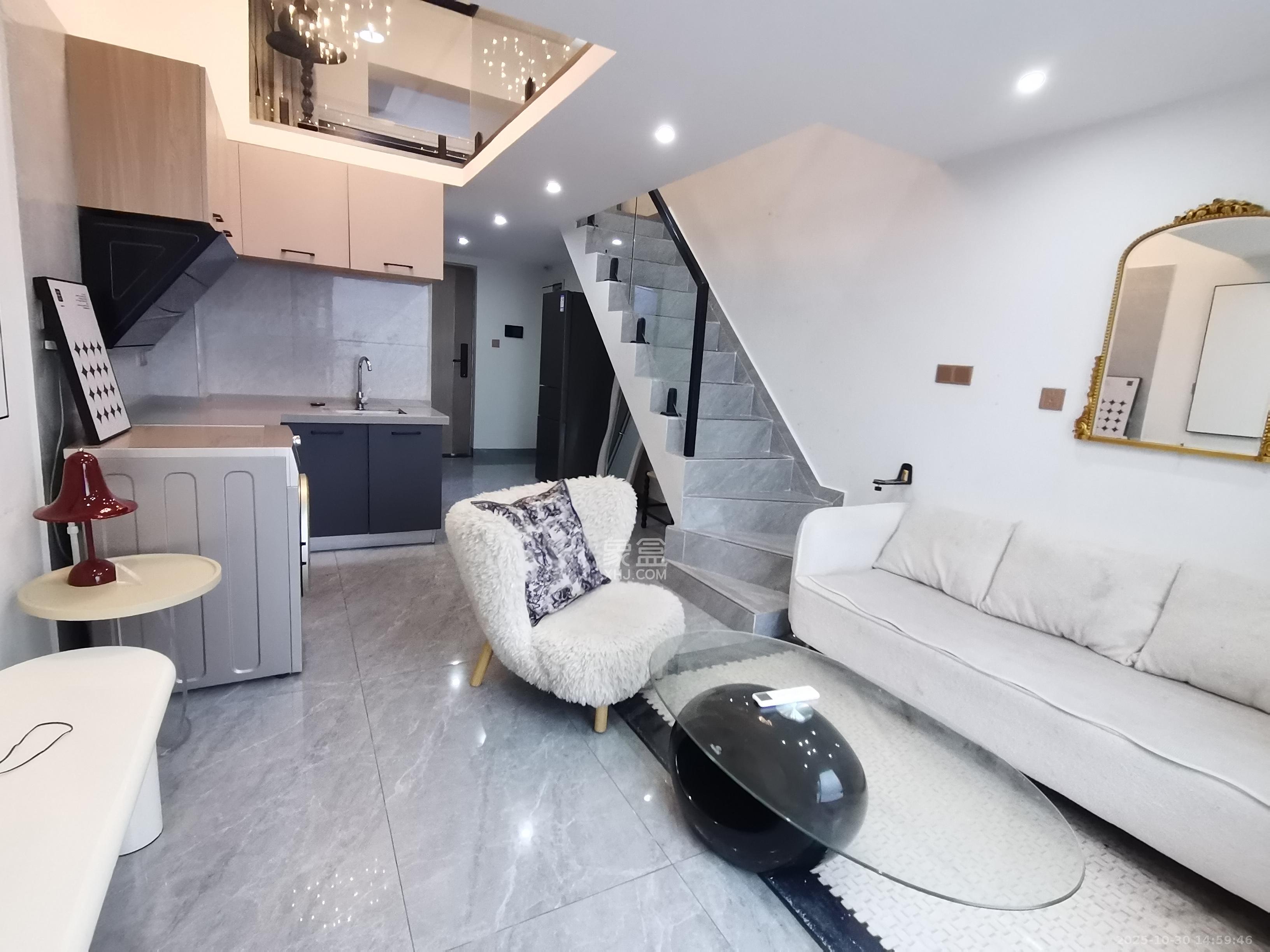 力高凤凰新天  1室1厅1卫    2300.0元/月室内图