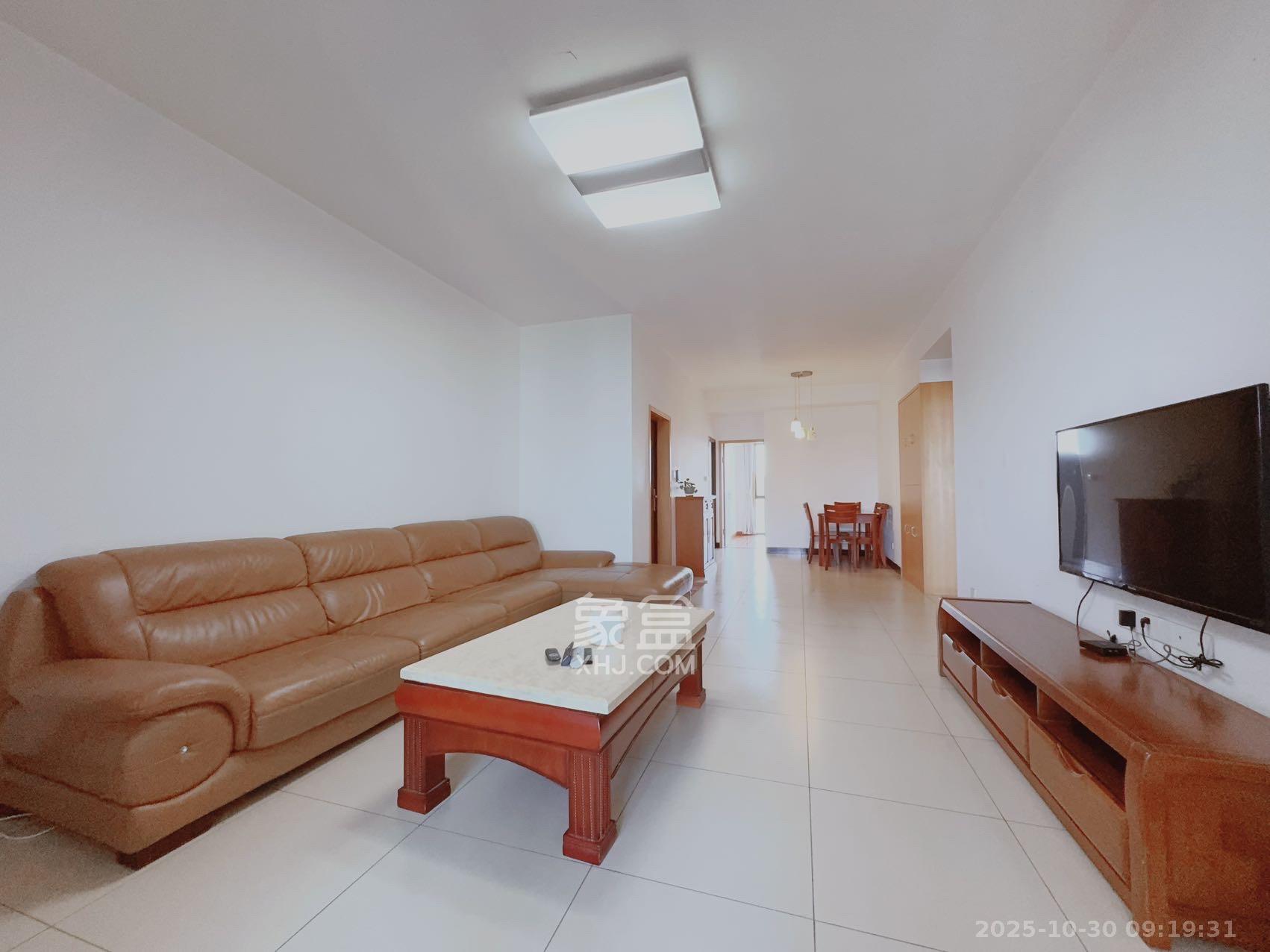 博林金谷  1室2厅1卫    3000.0元/月