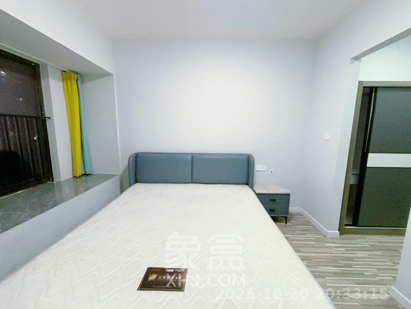 世茂璀璨天城  3室2厅2卫    3500.0元/月室内图