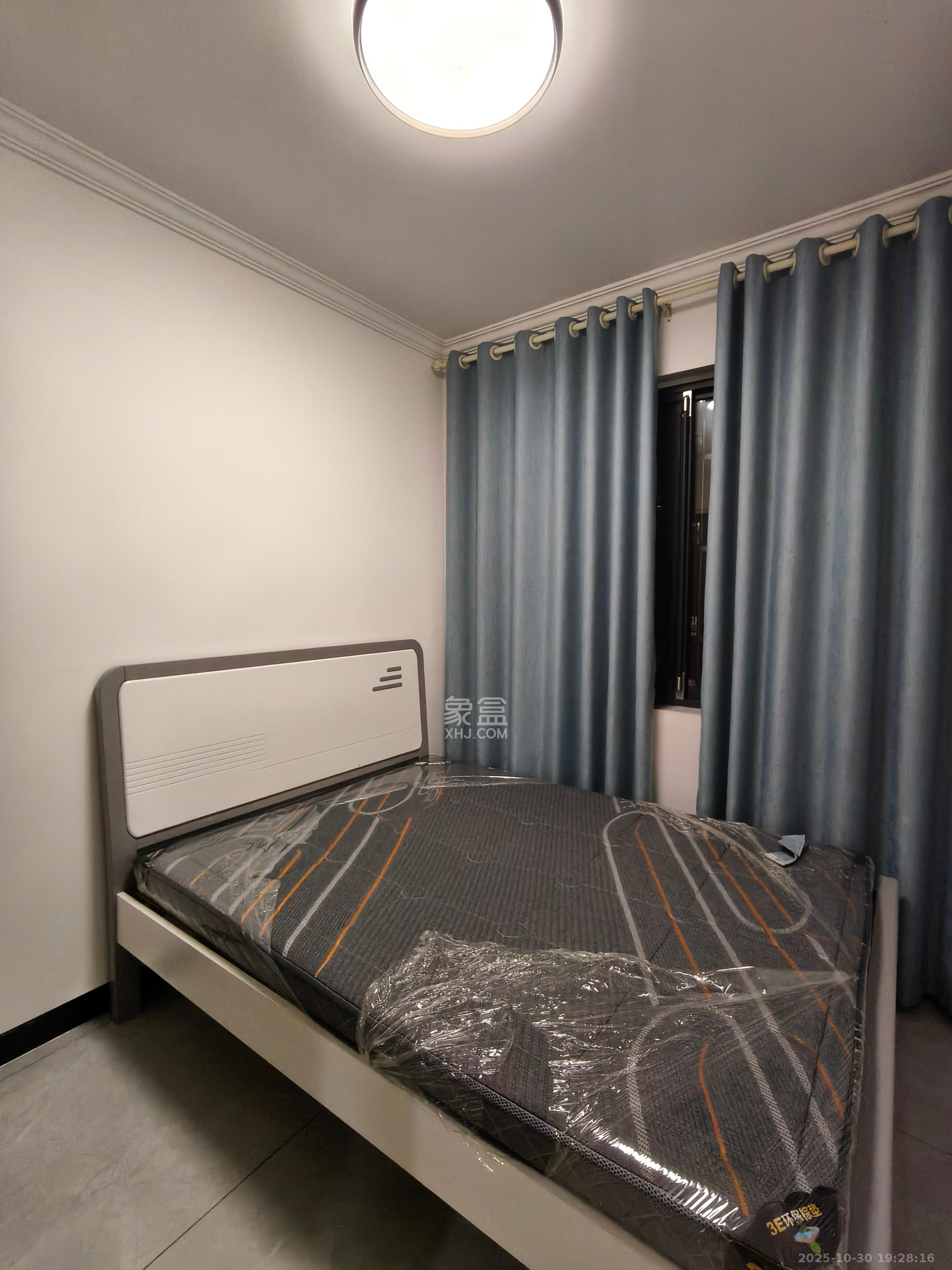 星城新宇川河苑  3室2厅2卫    2400.0元/月室内图