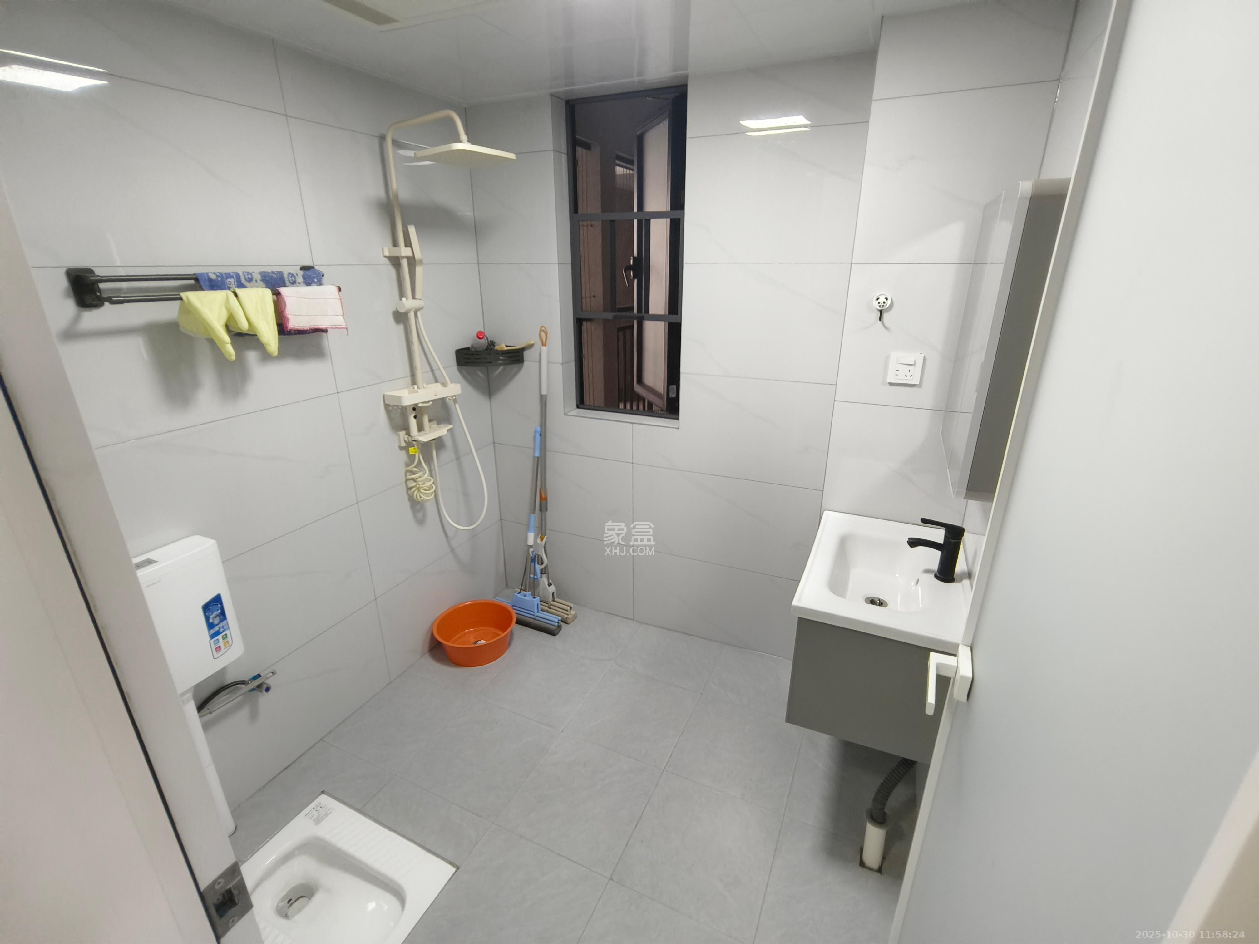 越秀湘江星汇城二期  4室2厅2卫    3000.0元/月 越秀湘江星汇城二期  4室2厅2卫    3000.0元/月室内图