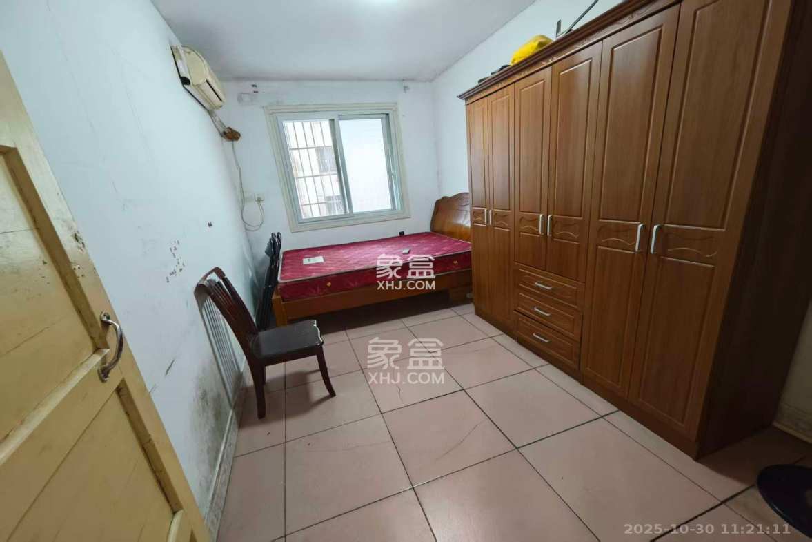 书院路散盘  2室1厅1卫    1400.0元/月 书院路散盘  2室1厅1卫    1400.0元/月室内图1