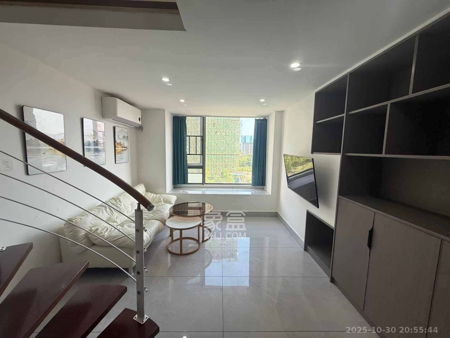 佳兆业云顶都汇 1室0厅0卫 1600.0元/月 佳兆业云顶都汇 1室0厅0卫 1600.0元/月室内图