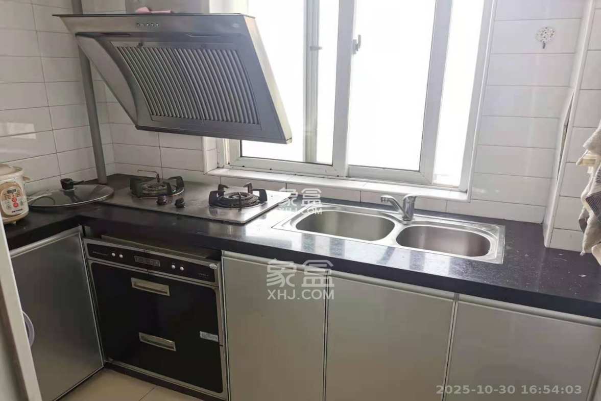 汇都公寓  1室1厅1卫    1600.0元/月 汇都公寓  1室1厅1卫    1600.0元/月室内图