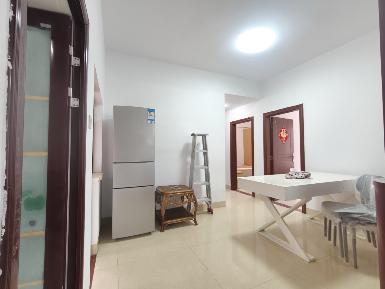 南海绿洲  3室2厅2卫    2900.0元/月