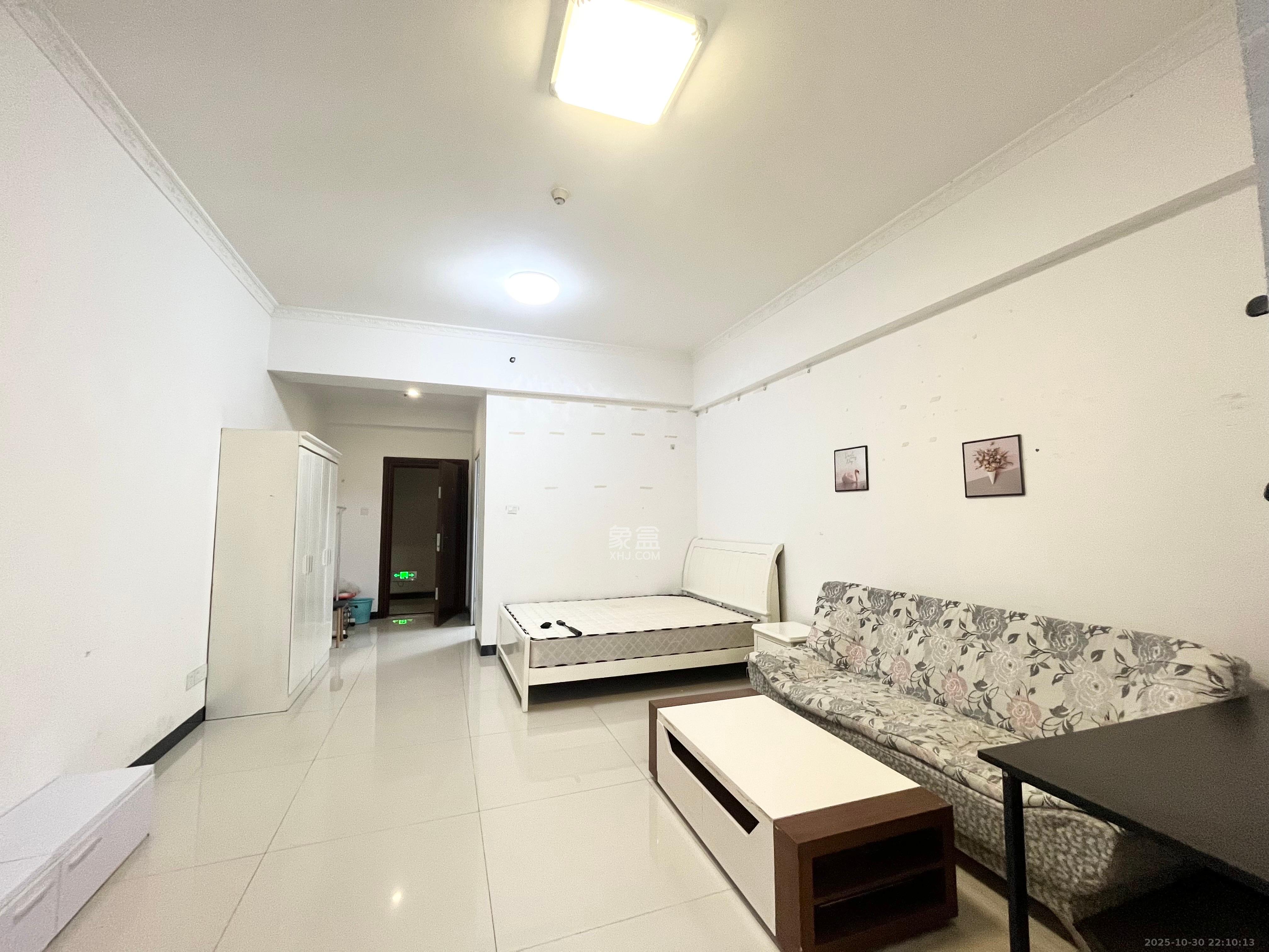 保利麓谷林语I区 1室1厅1卫 1400.0元/月 保利麓谷林语I区 1室1厅1卫 1400.0元/月室内图