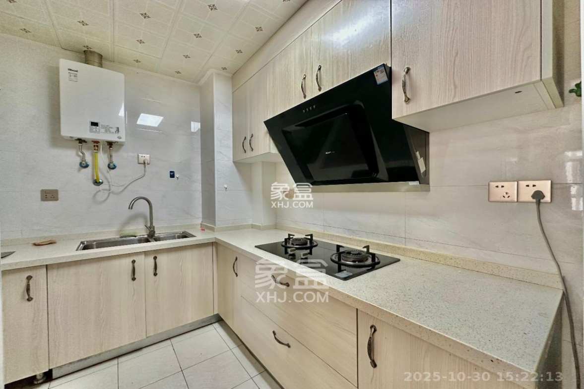 盛世耀凯  2室2厅1卫    2400.0元/月 盛世耀凯  2室2厅1卫    2400.0元/月室内图