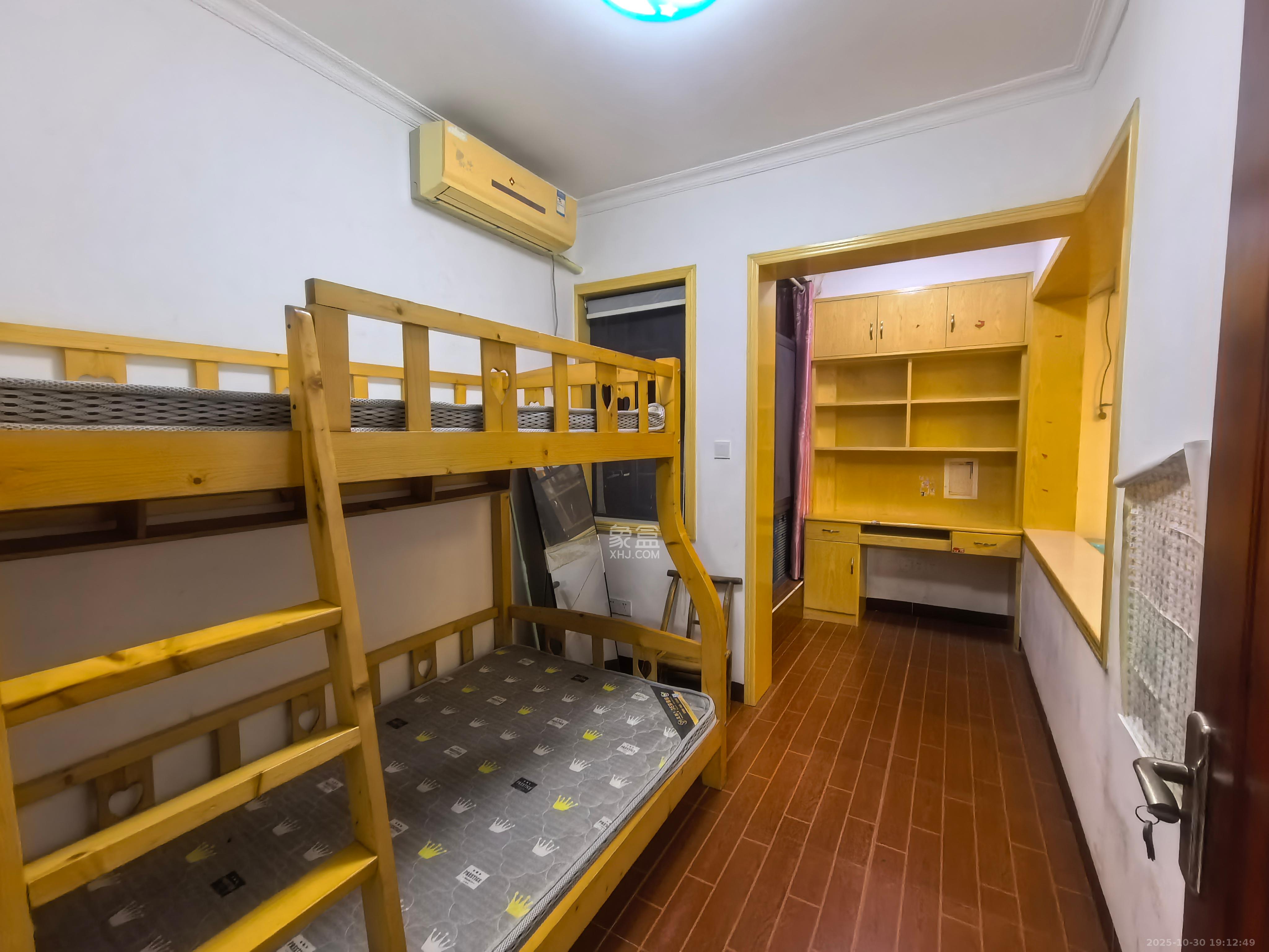 深业睿城  3室2厅1卫    1900.0元/月 深业睿城  3室2厅1卫    1900.0元/月室内图