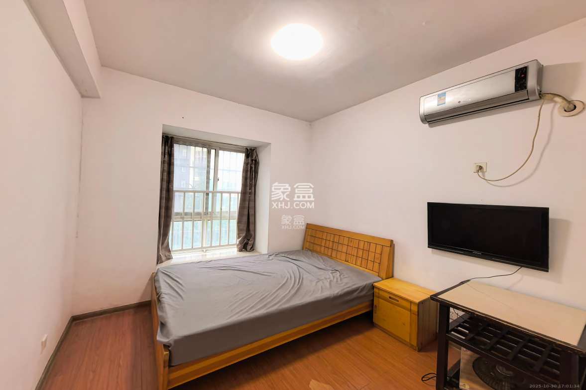 麓山润城  2室2厅1卫    2000.0元/月 麓山润城  2室2厅1卫    2000.0元/月室内图