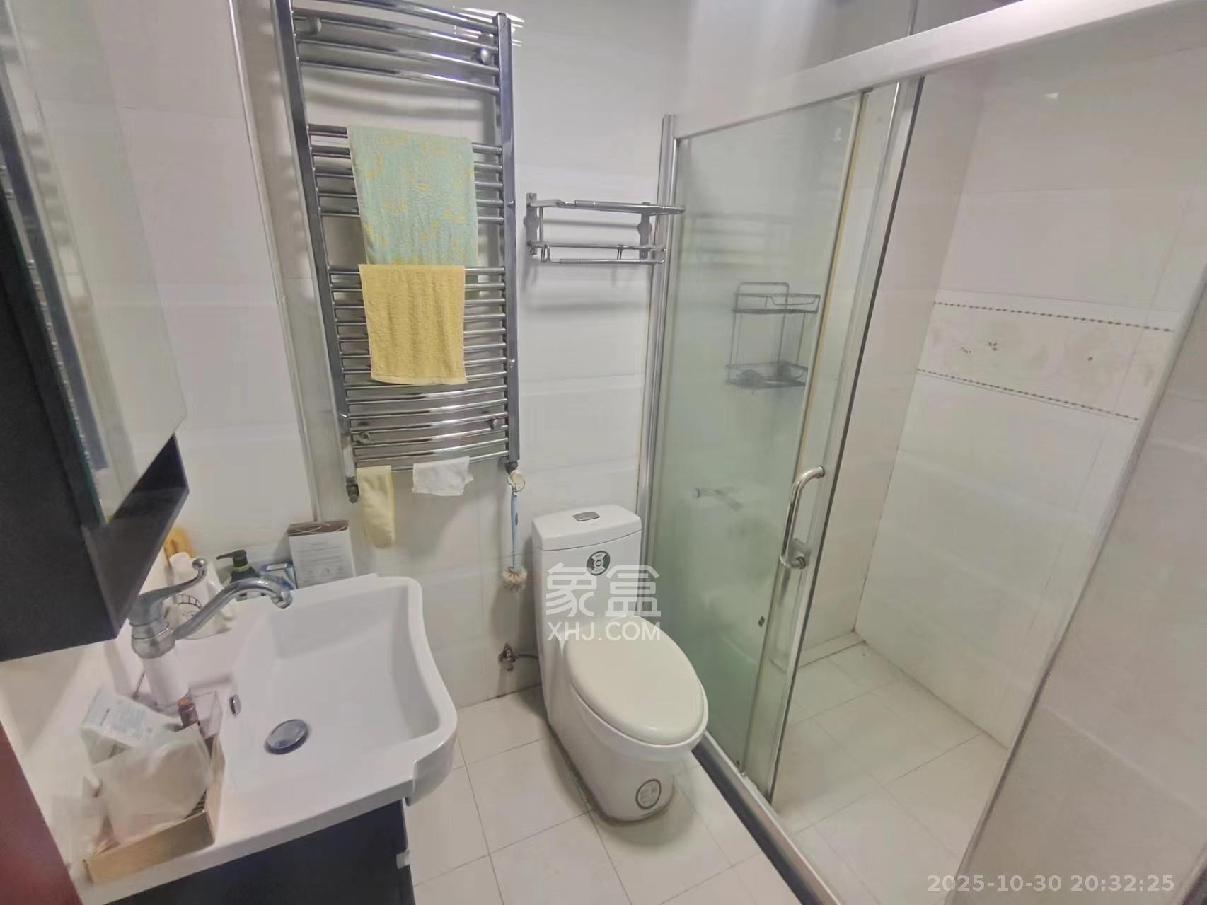 福圣园  3室2厅2卫    3200.0元/月室内图