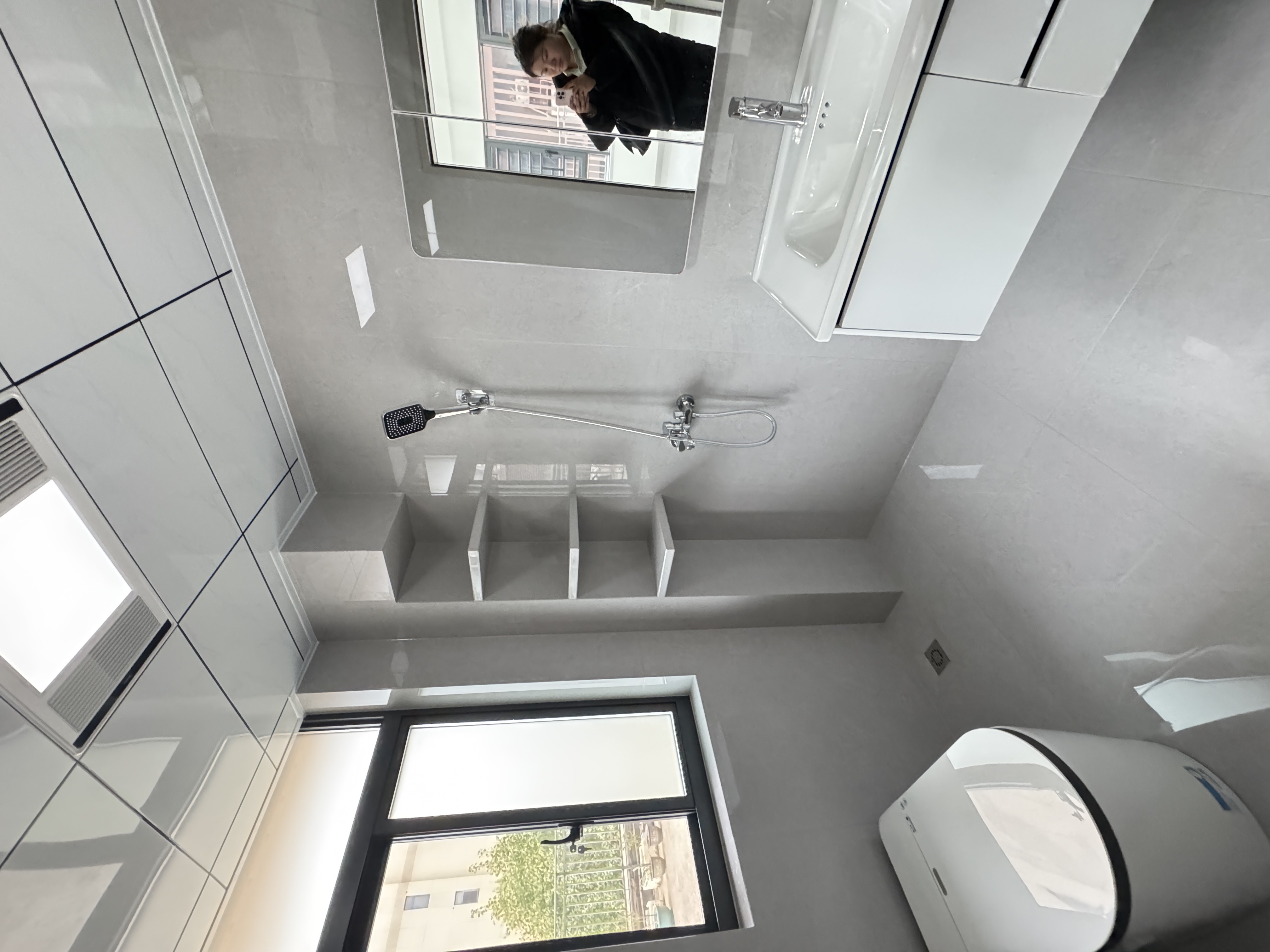 融冠亲城  4室2厅2卫    2800.0元/月室内图