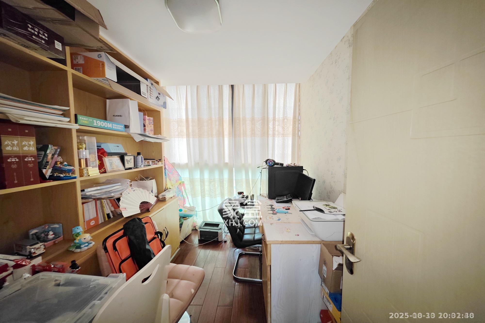 新城新世界一二三期  2室1厅1卫    2300.0元/月 新城新世界一二三期  2室1厅1卫    2300.0元/月室内图