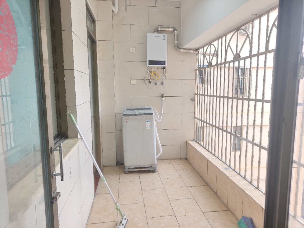 南海绿洲 3室2厅2卫 2900.0元/月 南海绿洲 3室2厅2卫 2900.0元/月室内图