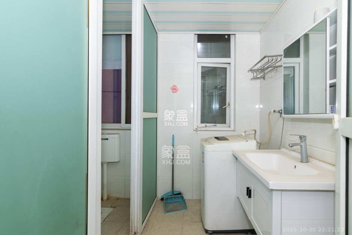 晟通城  3室1厅1卫    38.0万 晟通城  3室1厅1卫    38.0万卫生间