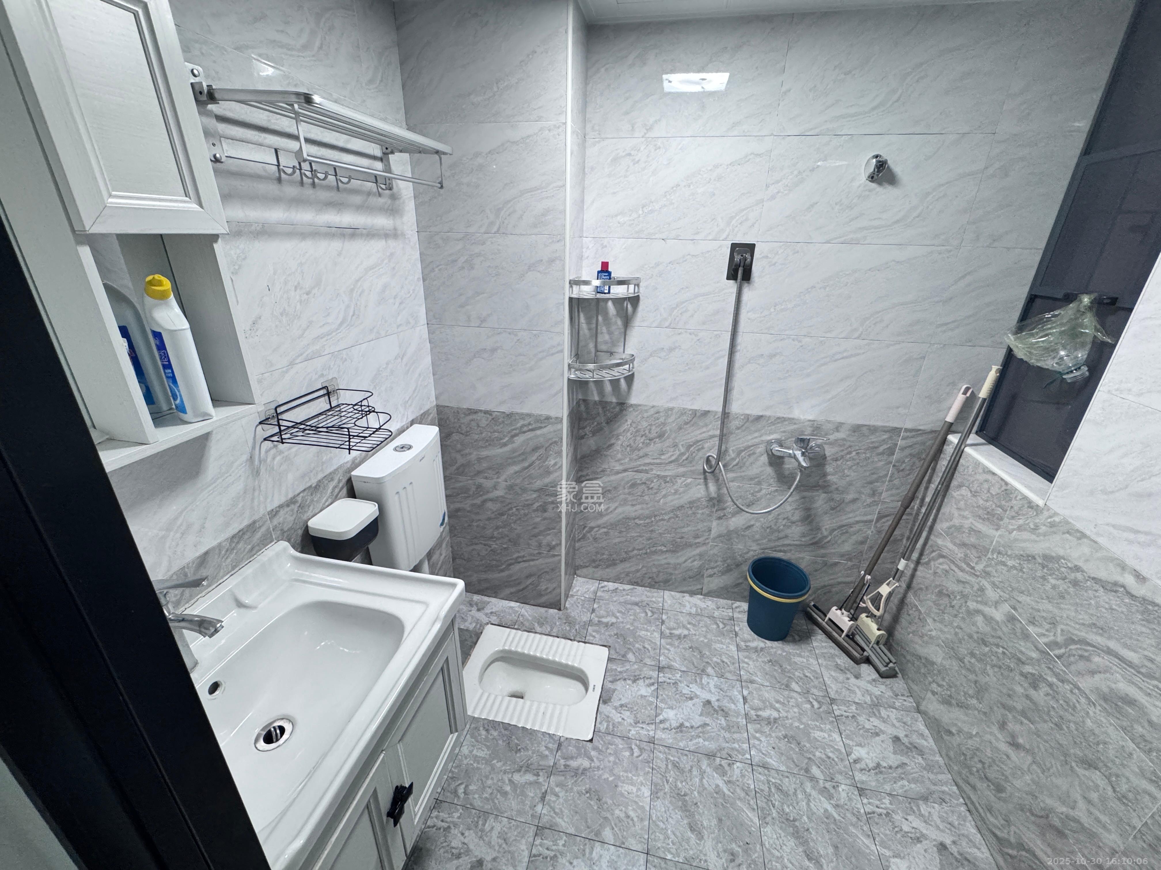 华银南苑融域 3室2厅1卫 2600.0元/月 华银南苑融域 3室2厅1卫 2600.0元/月室内图