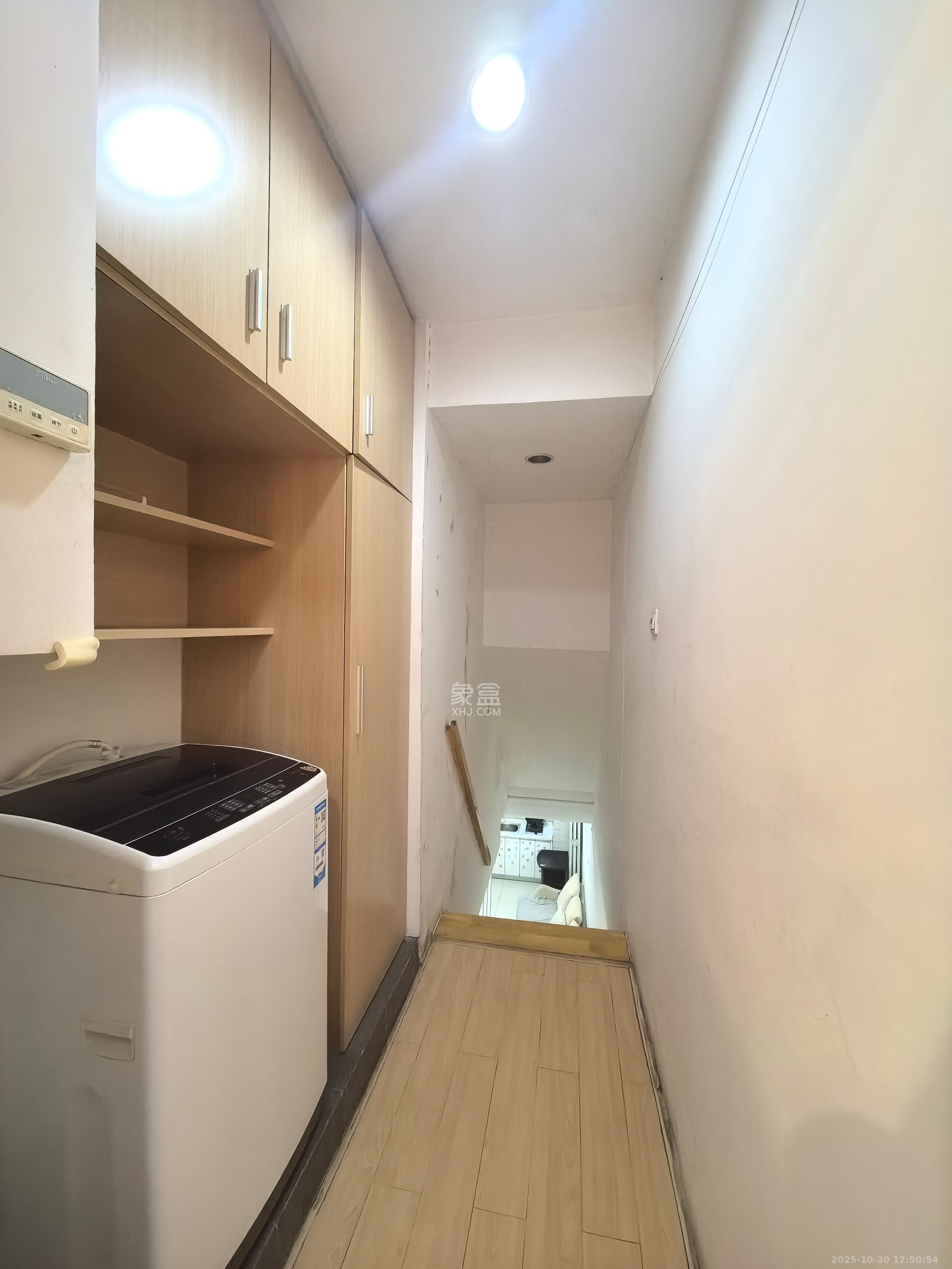 华润凤凰城一期 1室1厅1卫 1500.0元/月 华润凤凰城一期 1室1厅1卫 1500.0元/月室内图