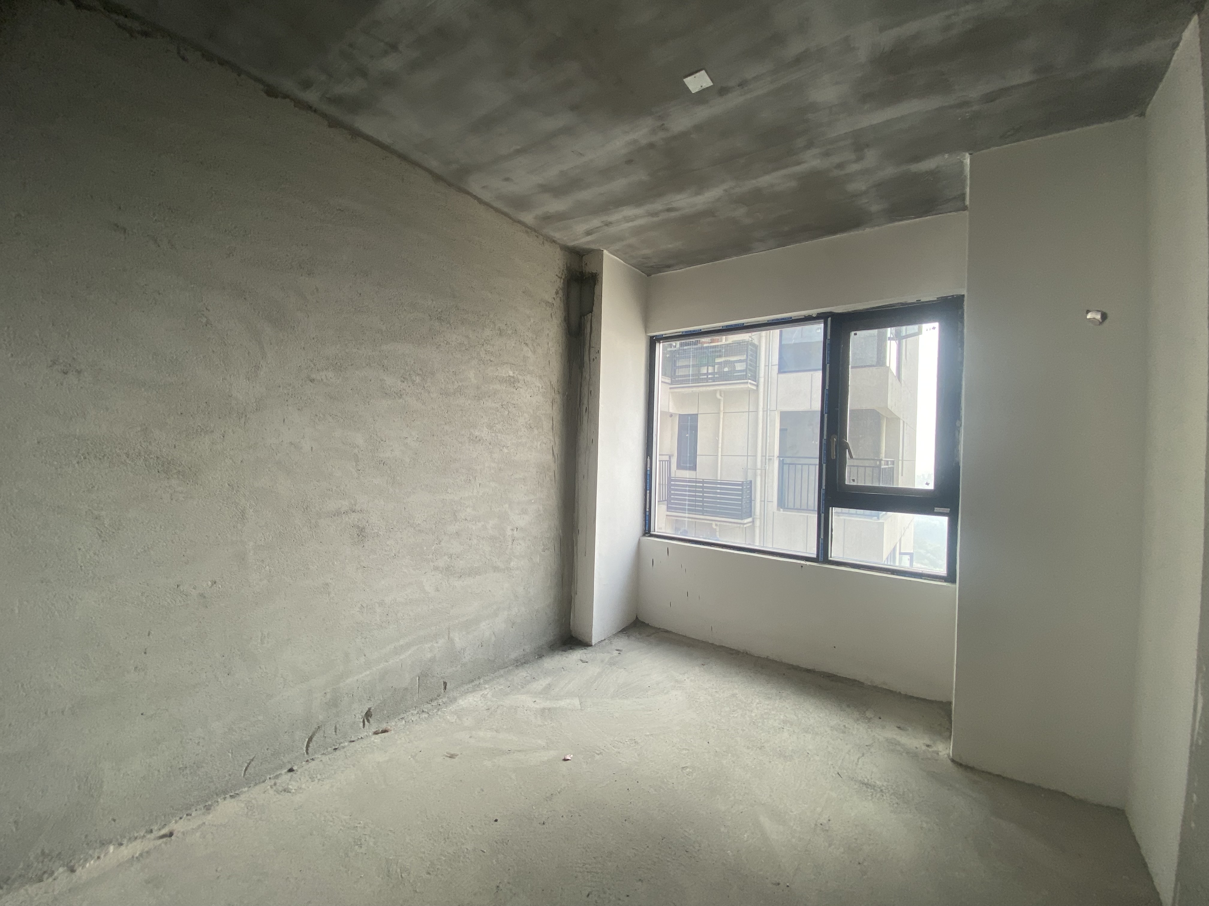 汇方雁归来  4室2厅2卫    79.8万客厅