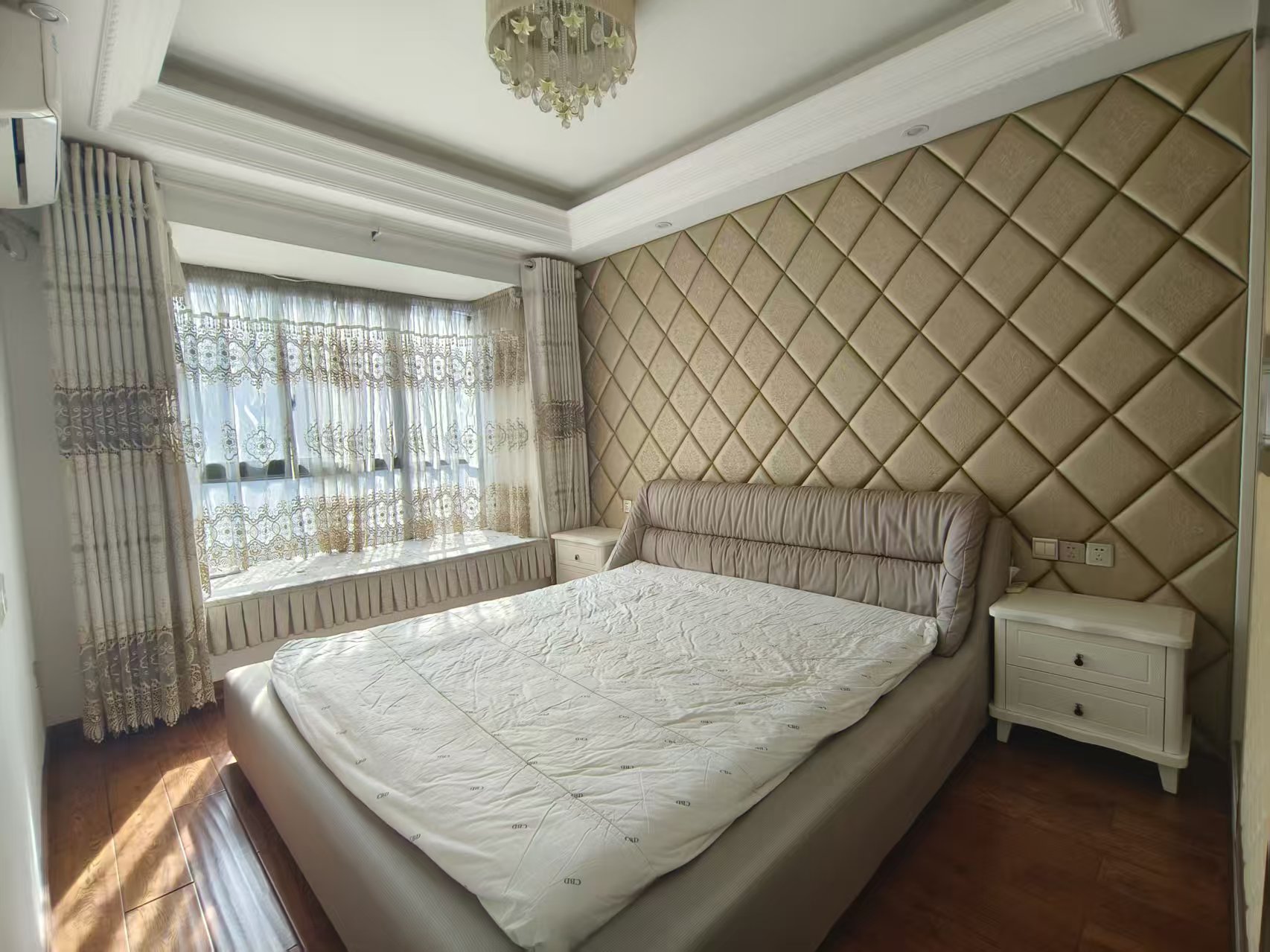 龙洲馨苑 2室2厅1卫 1650.0元/月 龙洲馨苑 2室2厅1卫 1650.0元/月室内图