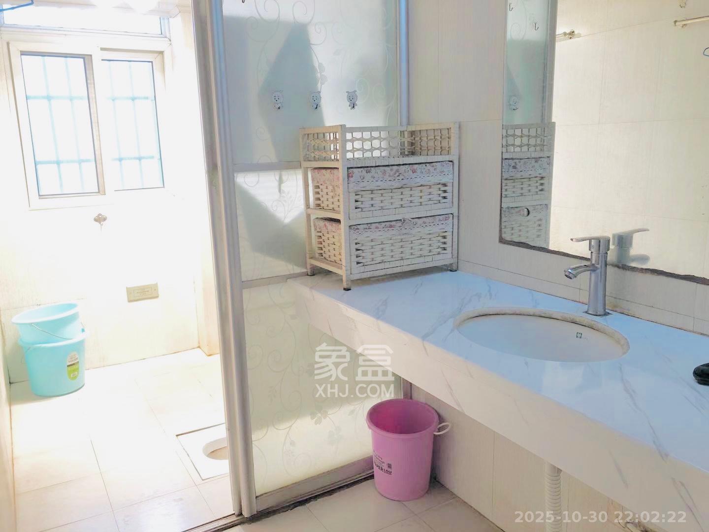 金碧文华  3室1厅1卫    2200.0元/月 金碧文华  3室1厅1卫    2200.0元/月室内图