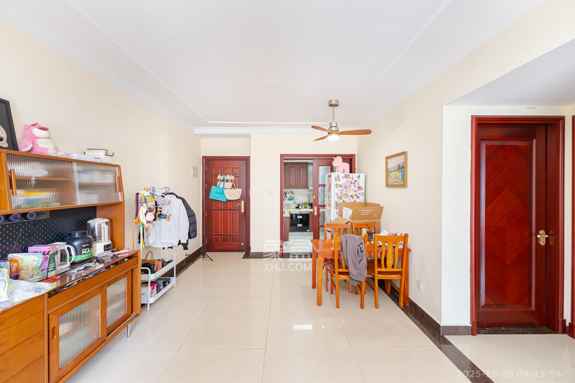 恒大名都  2室2厅1卫    49.8万 恒大名都  2室2厅1卫    49.8万客厅