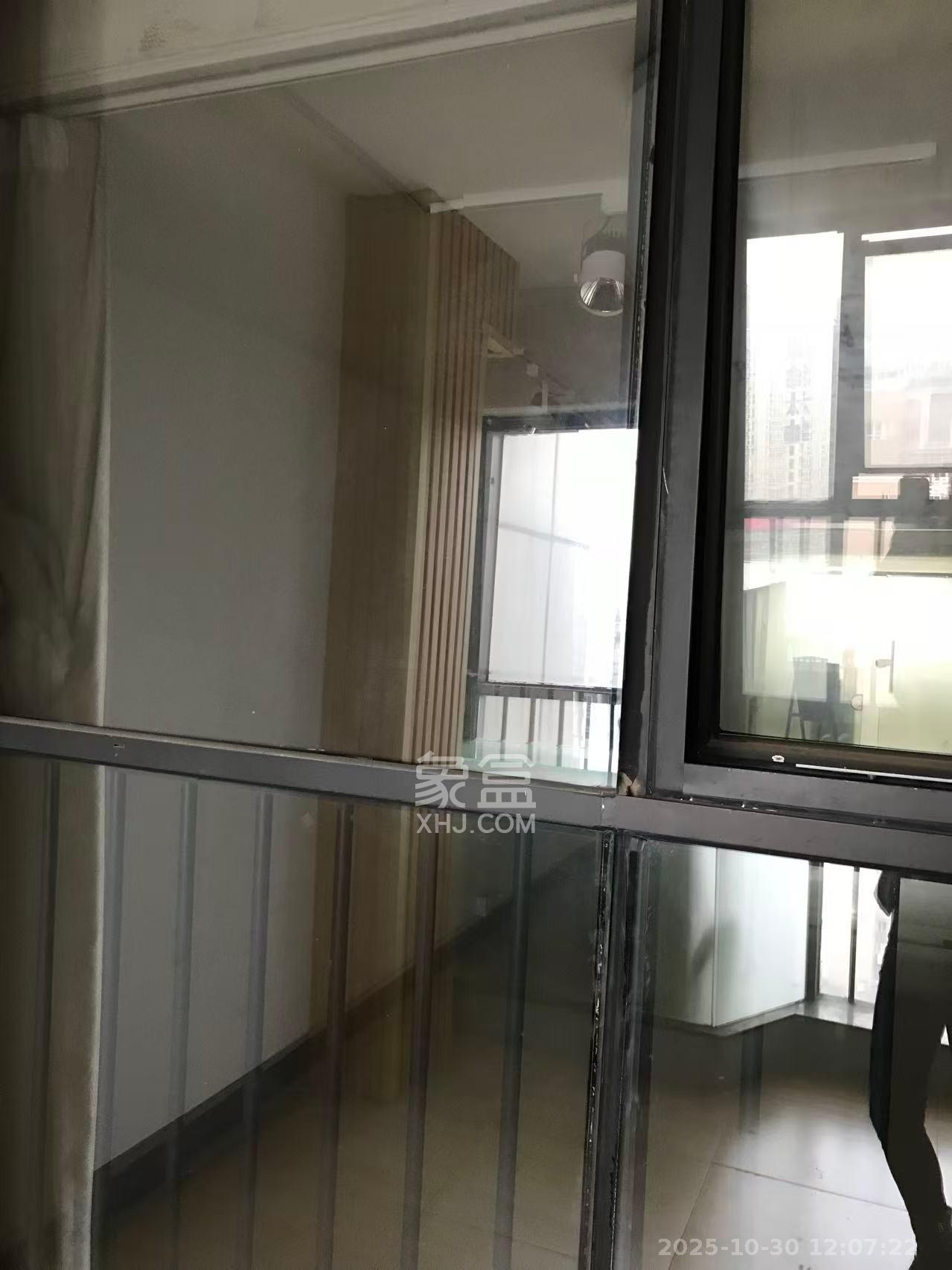 东塘瑞府  1室1厅1卫    1600.0元/月 东塘瑞府  1室1厅1卫    1600.0元/月室内图