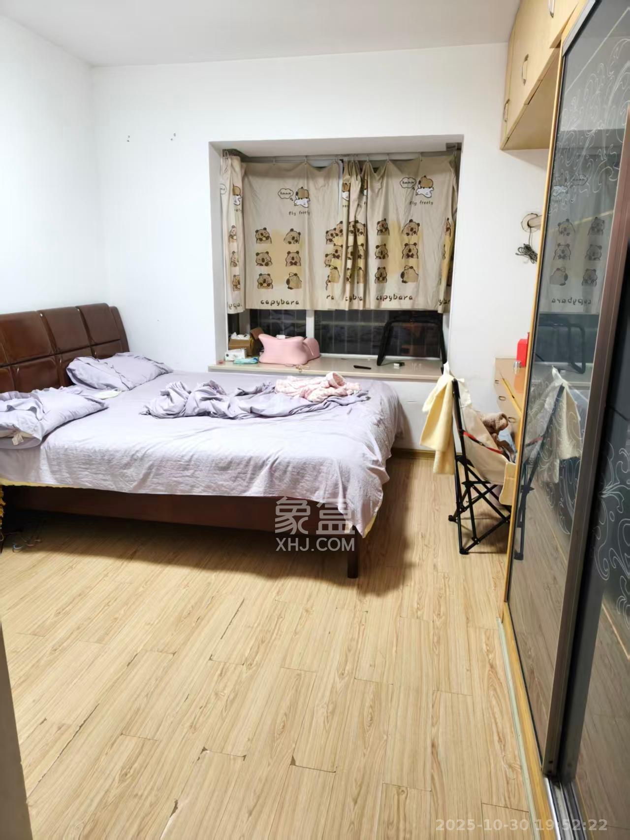 鑫天山城明珠  2室2厅1卫    1000.0元/月 鑫天山城明珠  2室2厅1卫    1000.0元/月室内图