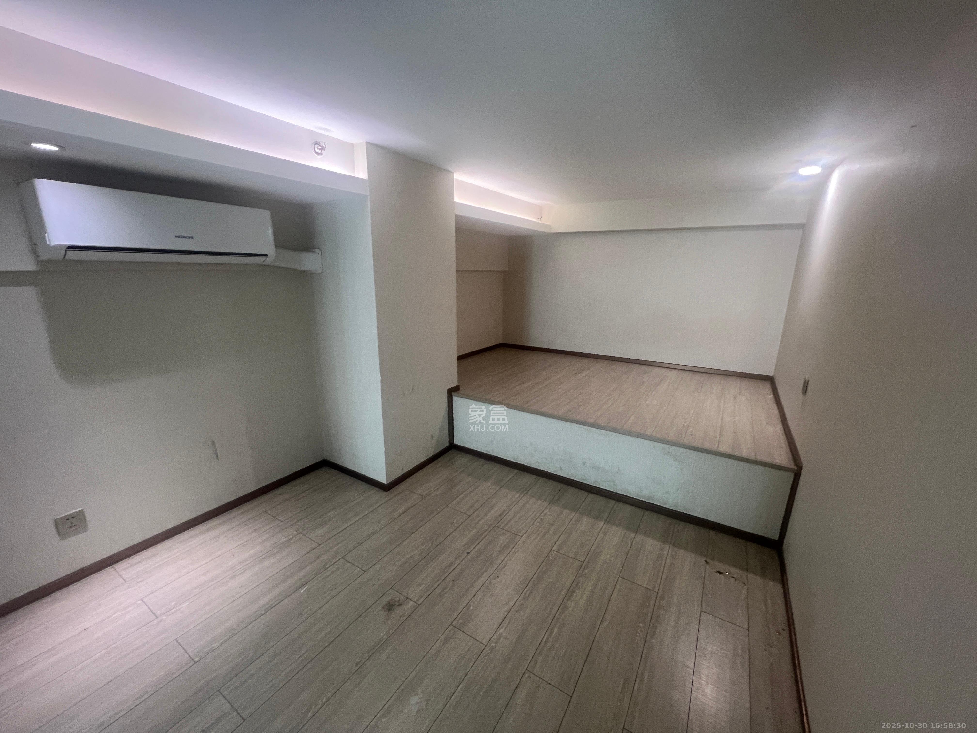 华远华时代  3室2厅2卫    3800.0元/月室内图