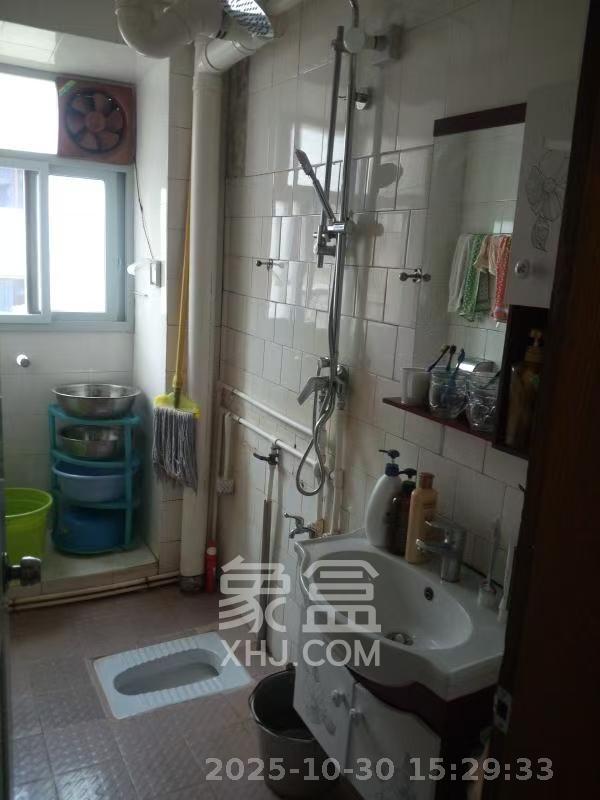 交通厅宿舍  3室1厅1卫    2500.0元/月室内图