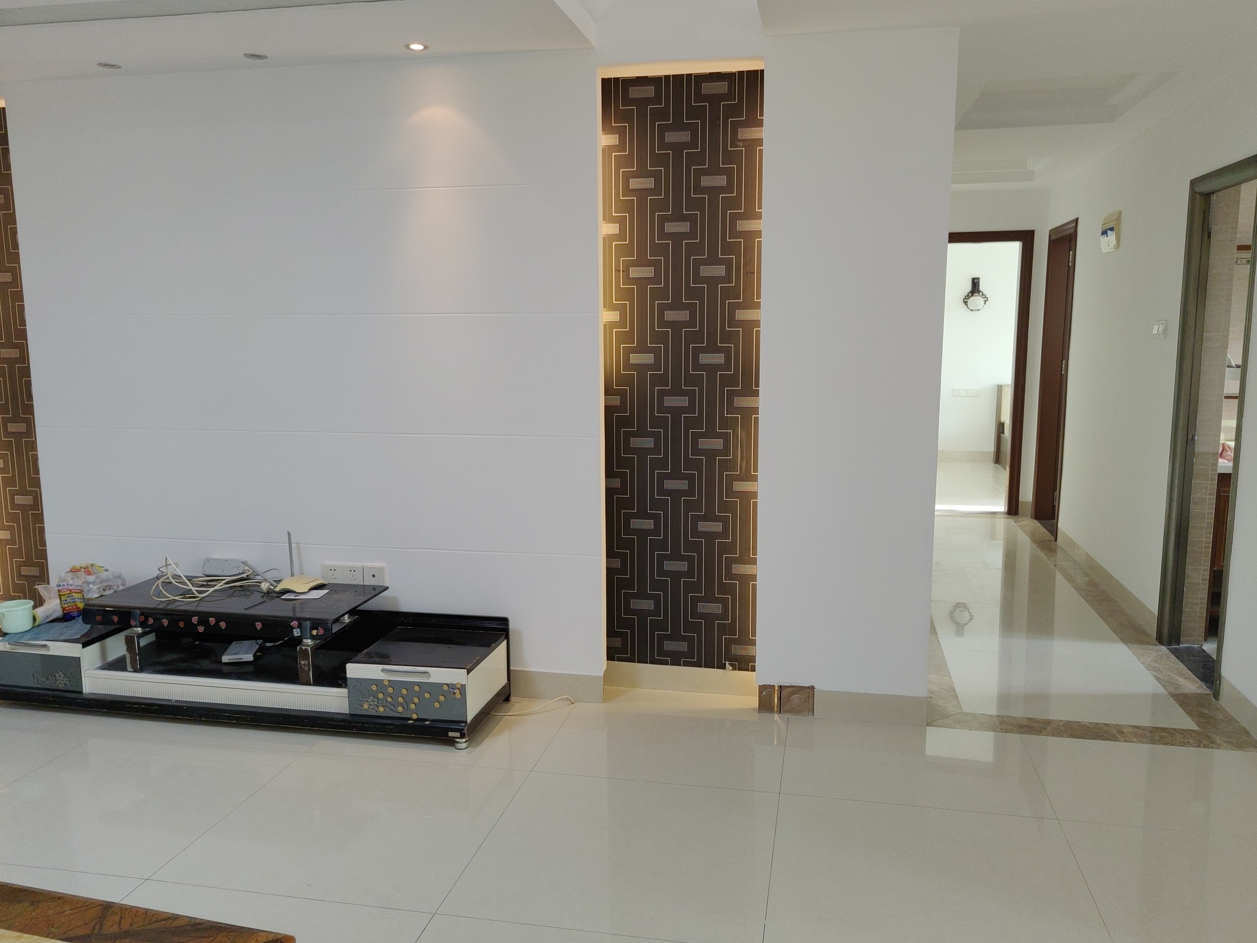 矿冶大厦 3室2厅1卫 2700.0元/月 矿冶大厦 3室2厅1卫 2700.0元/月室内图