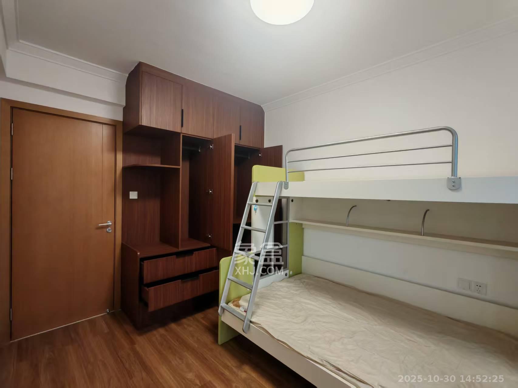 深业鹭栖府  3室2厅2卫    3000.0元/月 深业鹭栖府  3室2厅2卫    3000.0元/月室内图