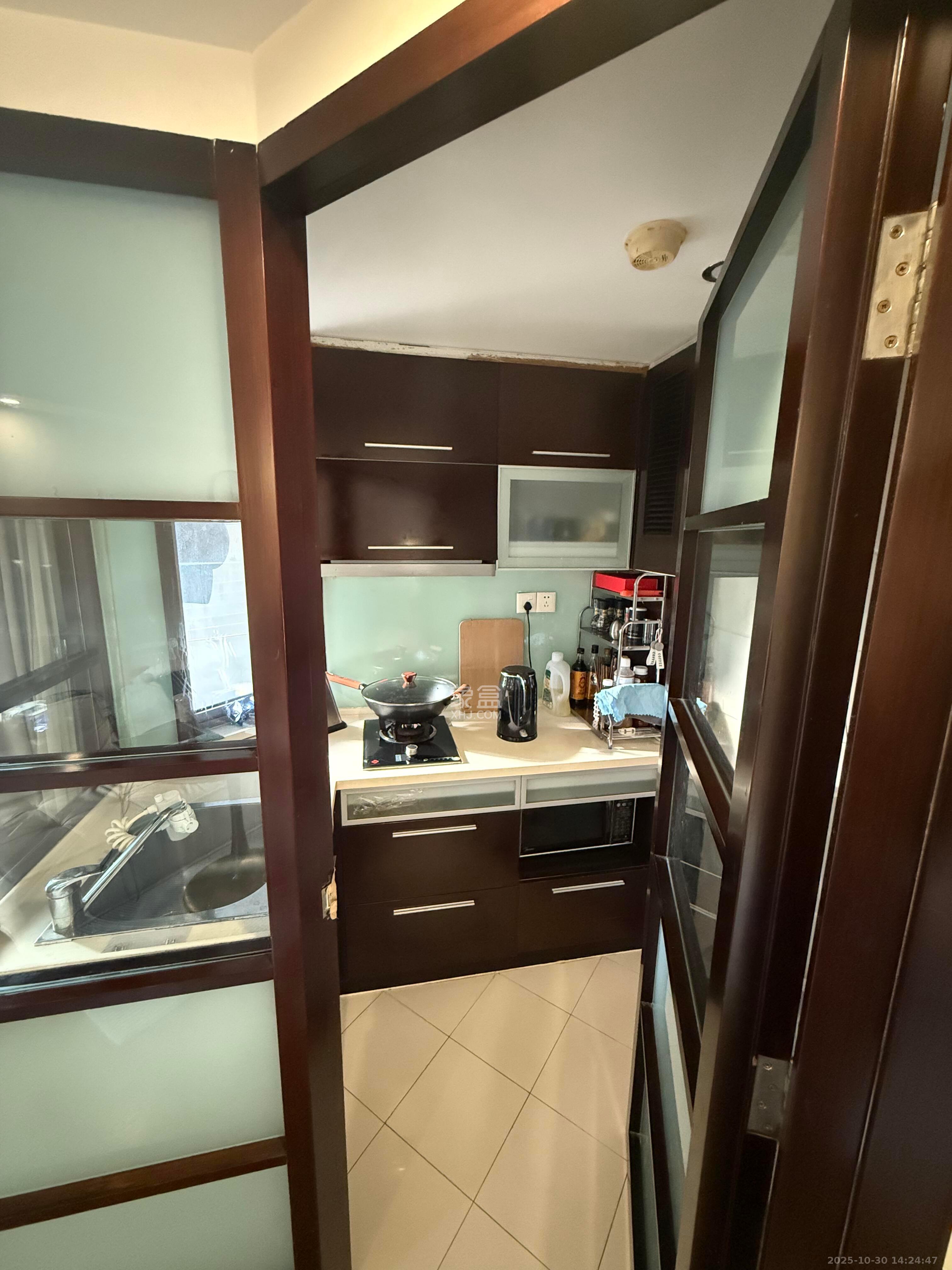 上城金都  1室2厅2卫    2500.0元/月 上城金都  1室2厅2卫    2500.0元/月室内图