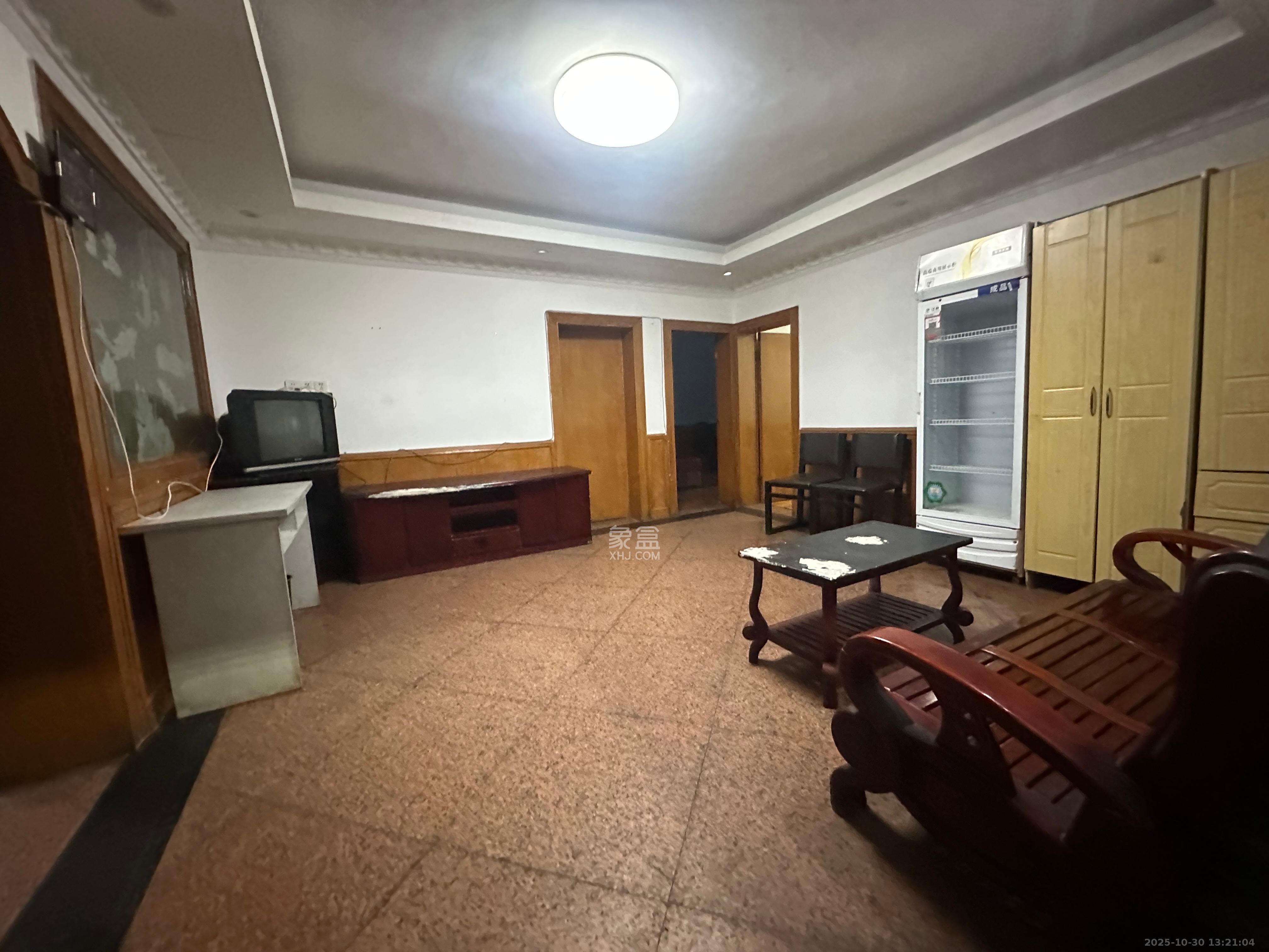 文昌阁散盘  3室2厅1卫    1800.0元/月室内图